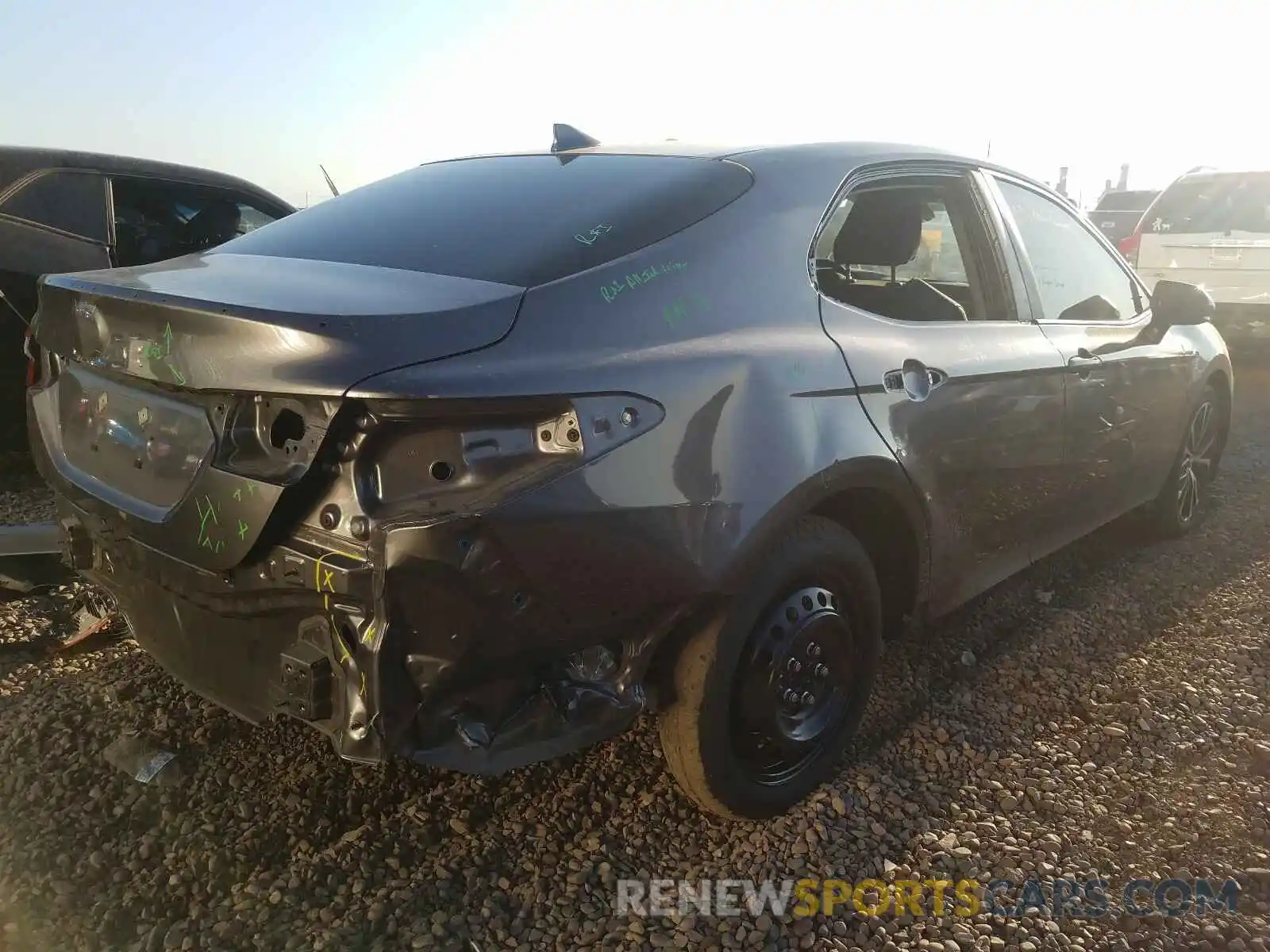 4 Фотография поврежденного автомобиля 4T1B11HK1KU219073 TOYOTA CAMRY 2019