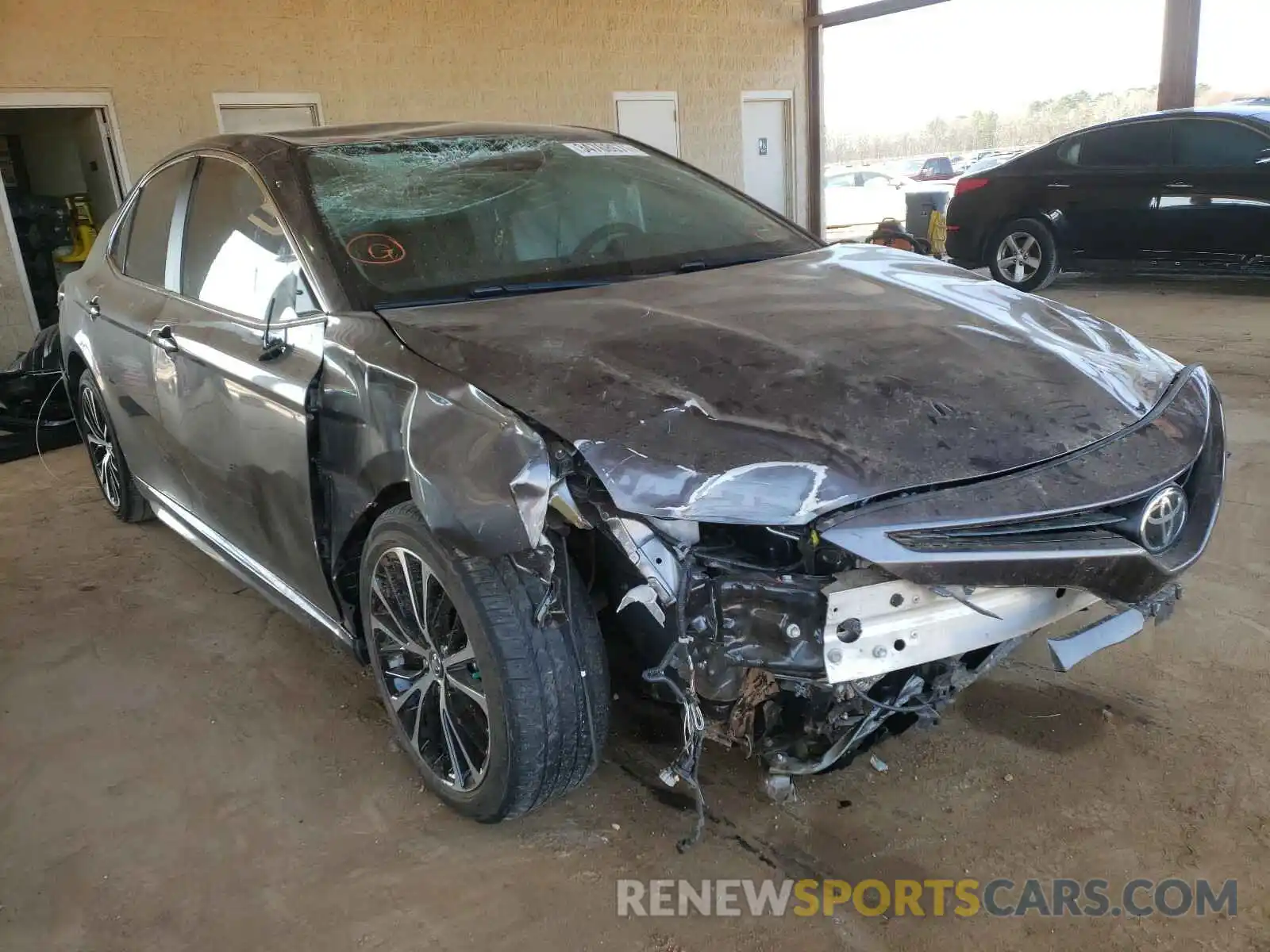 1 Photograph of a damaged car 4T1B11HK1KU220059 TOYOTA CAMRY 2019