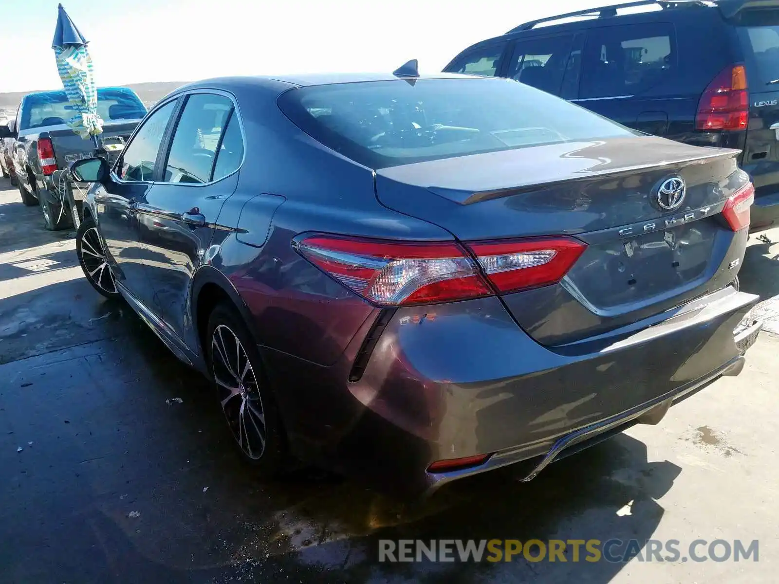 3 Photograph of a damaged car 4T1B11HK1KU220403 TOYOTA CAMRY 2019