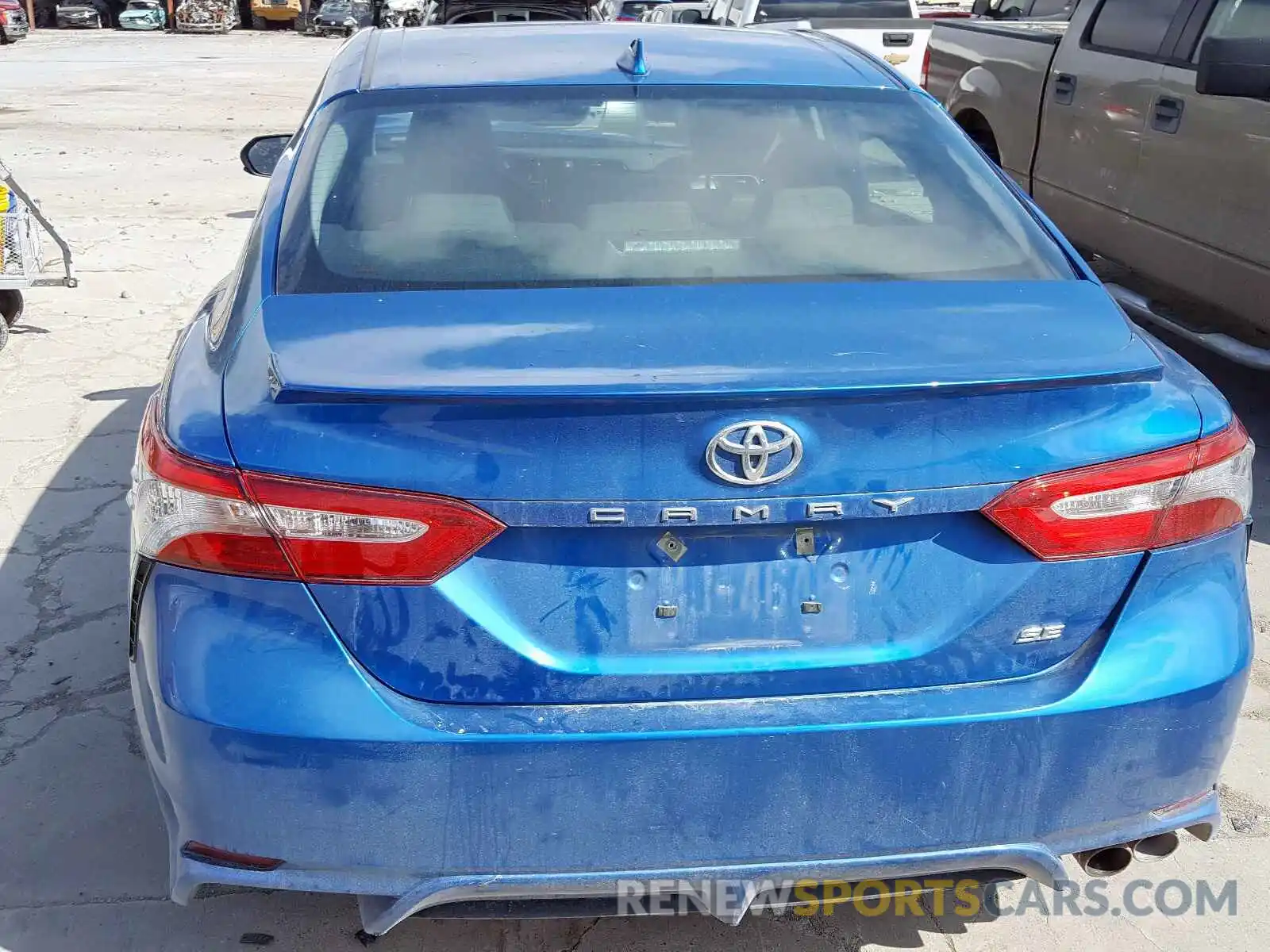 9 Photograph of a damaged car 4T1B11HK1KU220532 TOYOTA CAMRY 2019