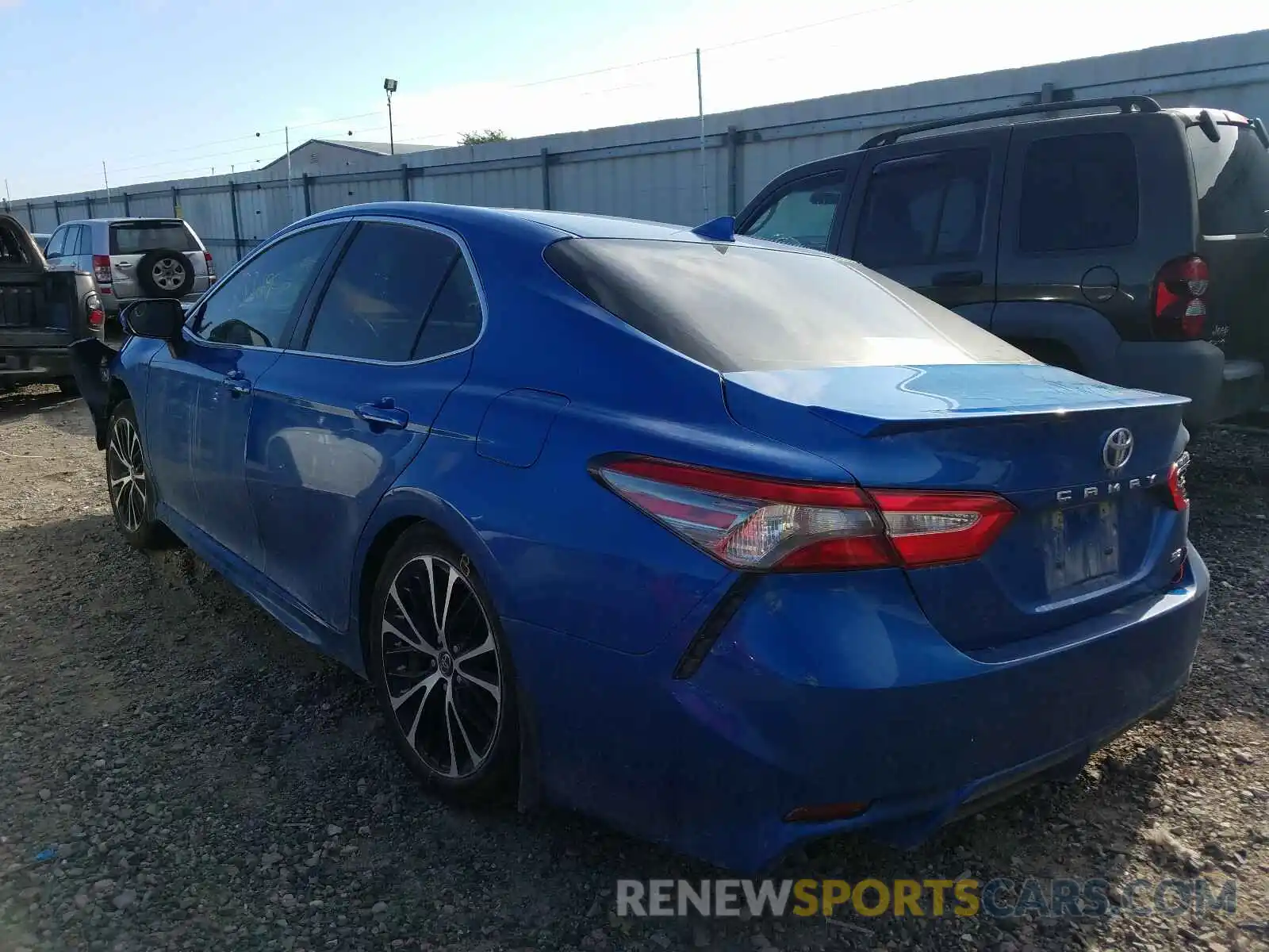 3 Photograph of a damaged car 4T1B11HK1KU223186 TOYOTA CAMRY 2019