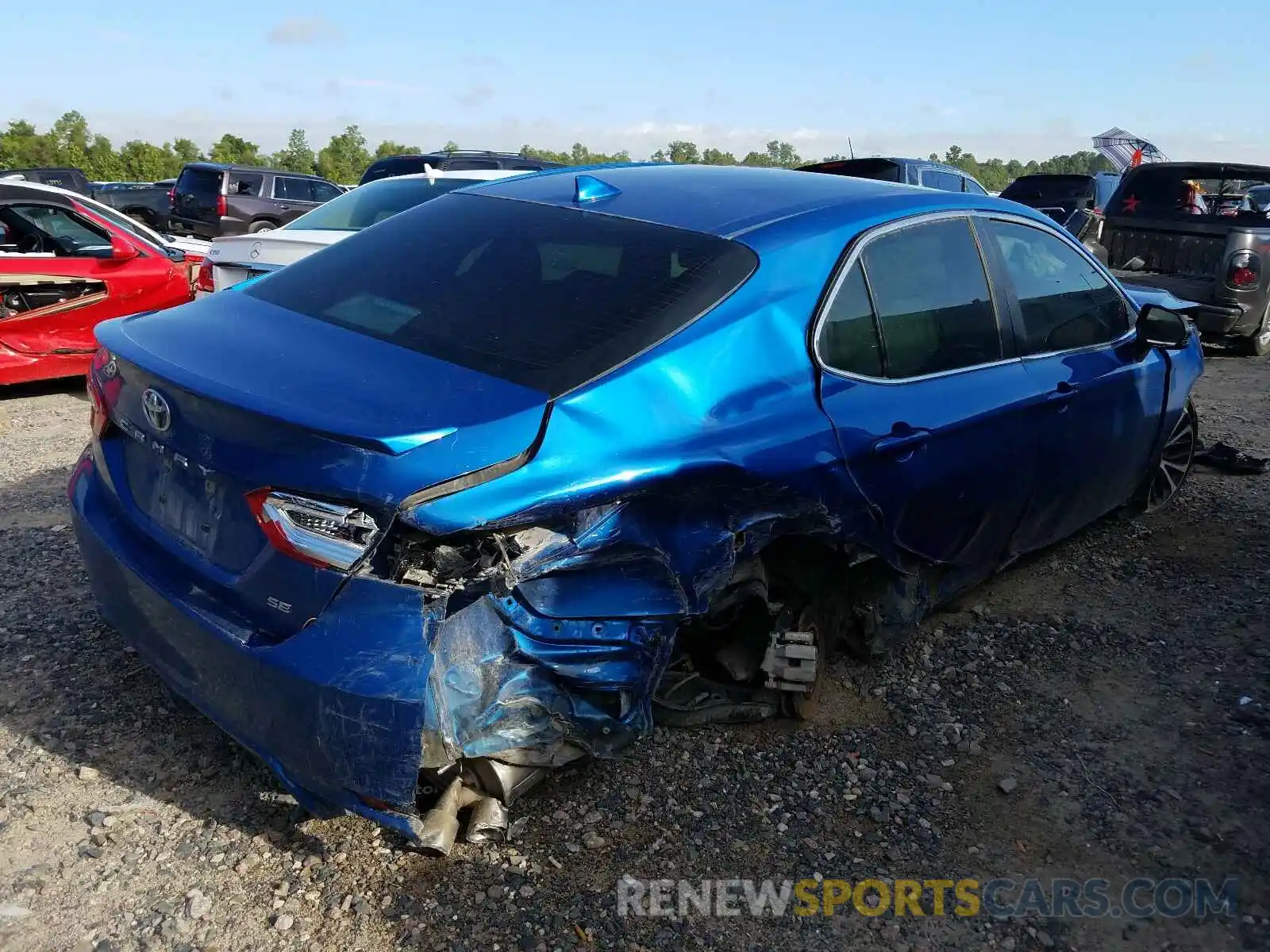 4 Photograph of a damaged car 4T1B11HK1KU223186 TOYOTA CAMRY 2019