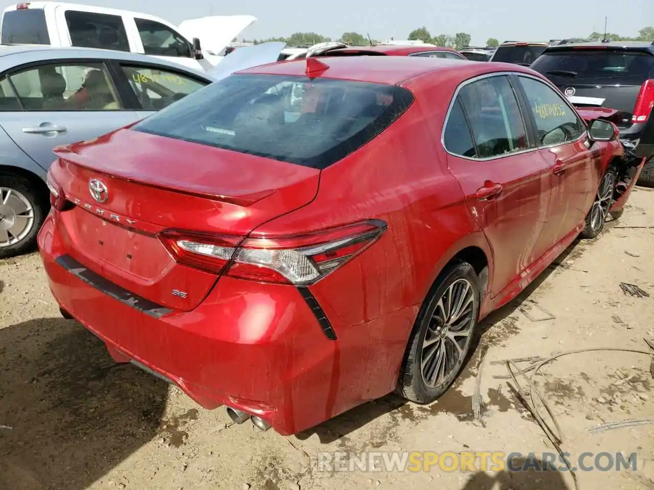 4 Photograph of a damaged car 4T1B11HK1KU224340 TOYOTA CAMRY 2019