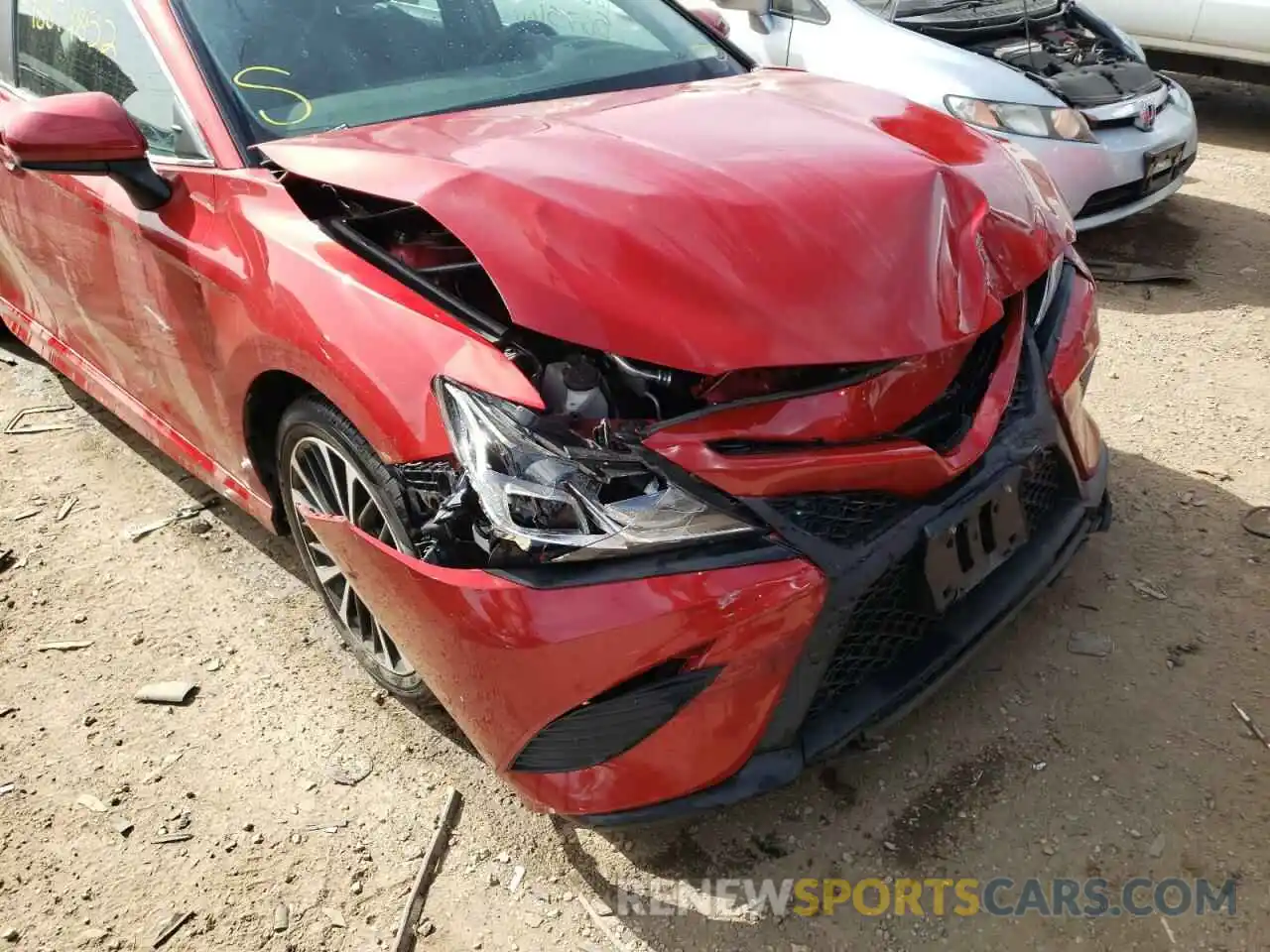 9 Photograph of a damaged car 4T1B11HK1KU224340 TOYOTA CAMRY 2019