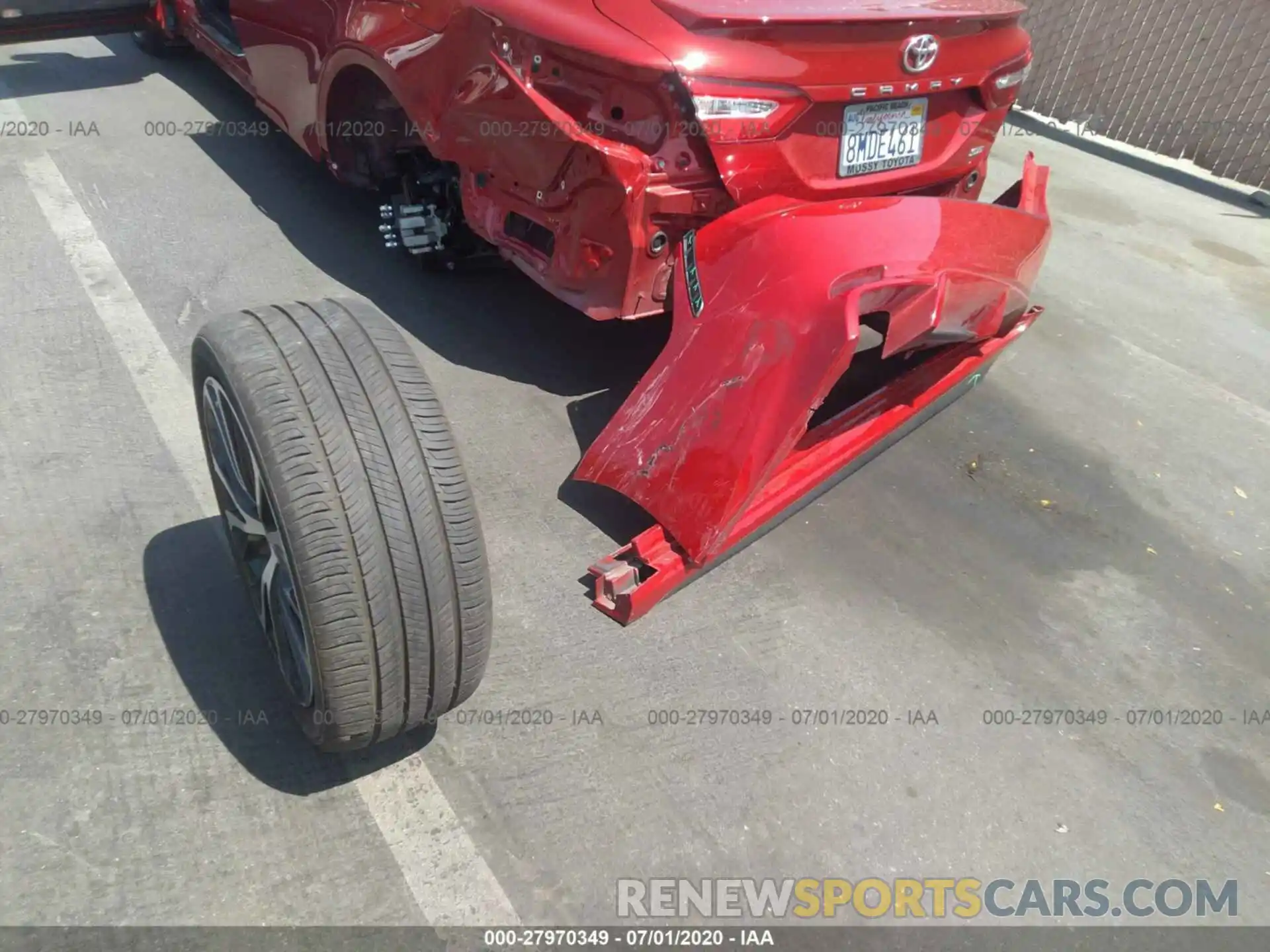 12 Photograph of a damaged car 4T1B11HK1KU226234 TOYOTA CAMRY 2019