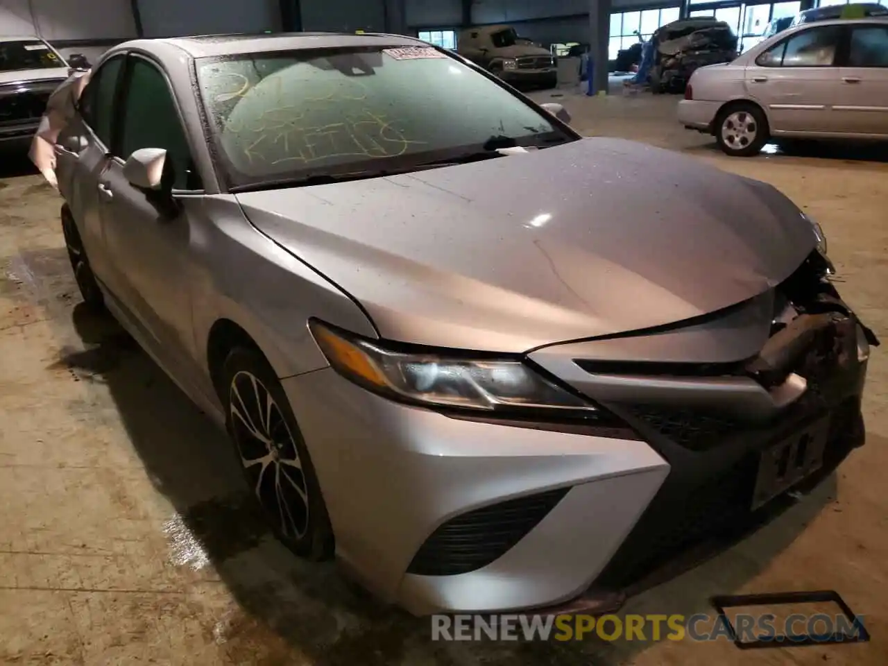 1 Photograph of a damaged car 4T1B11HK1KU226265 TOYOTA CAMRY 2019