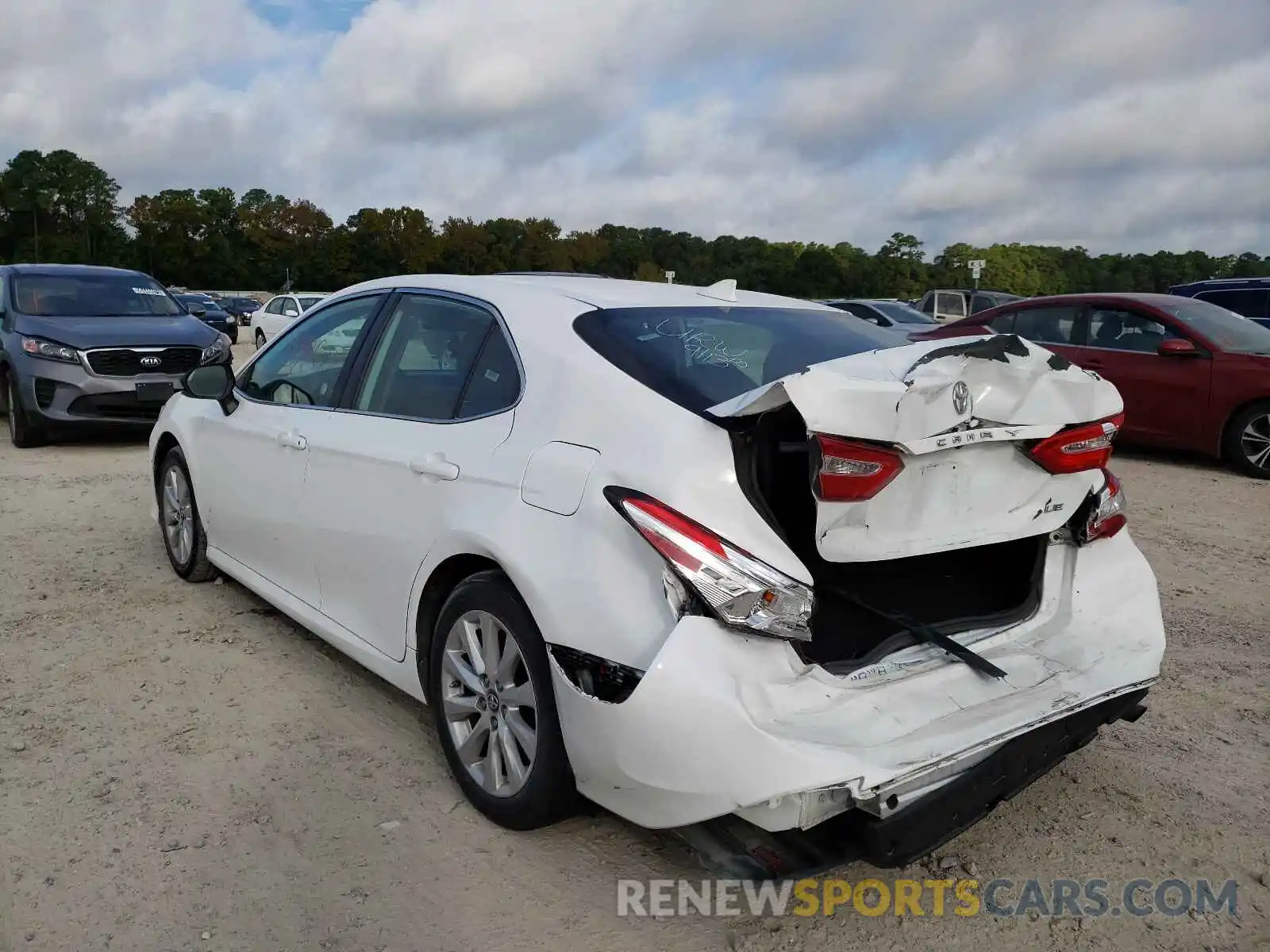 3 Photograph of a damaged car 4T1B11HK1KU227612 TOYOTA CAMRY 2019