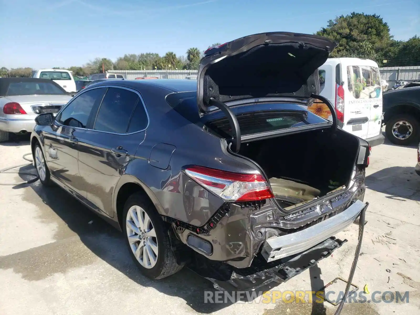 3 Photograph of a damaged car 4T1B11HK1KU228923 TOYOTA CAMRY 2019