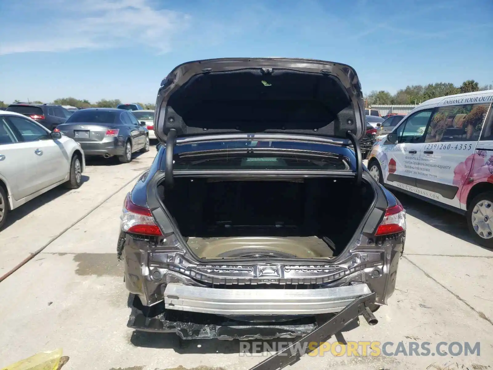 9 Photograph of a damaged car 4T1B11HK1KU228923 TOYOTA CAMRY 2019