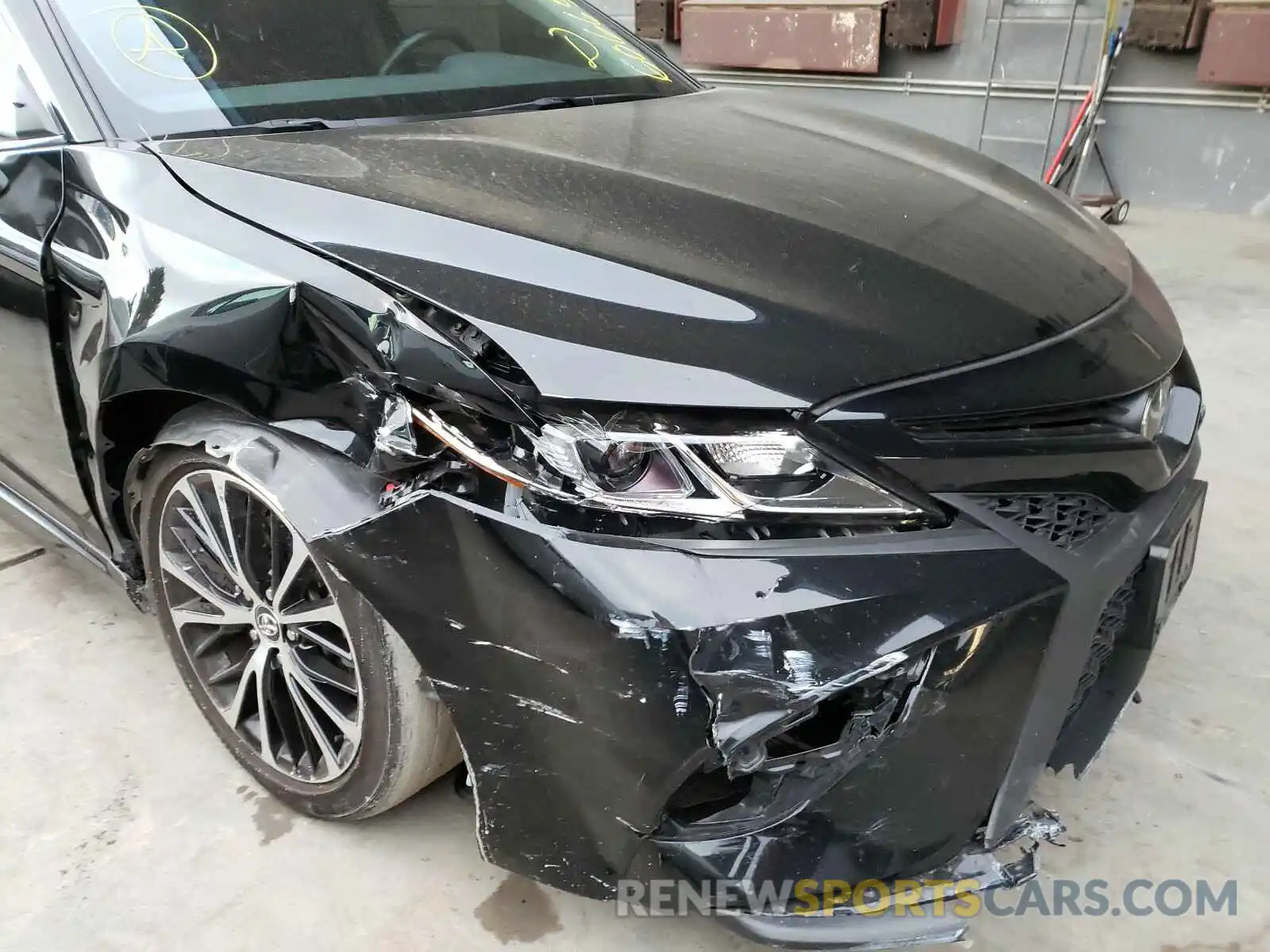 9 Photograph of a damaged car 4T1B11HK1KU229344 TOYOTA CAMRY 2019