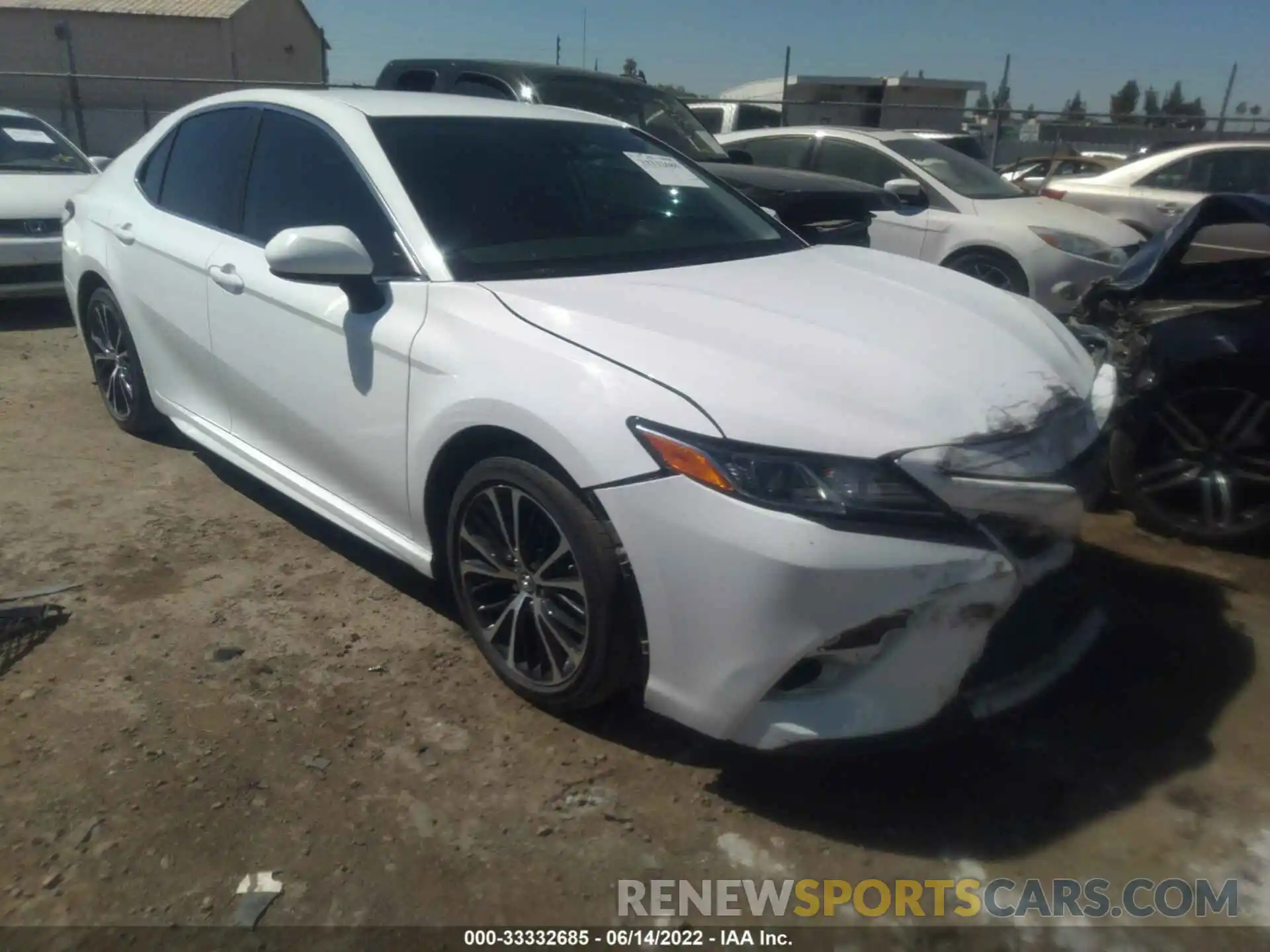 1 Photograph of a damaged car 4T1B11HK1KU229599 TOYOTA CAMRY 2019