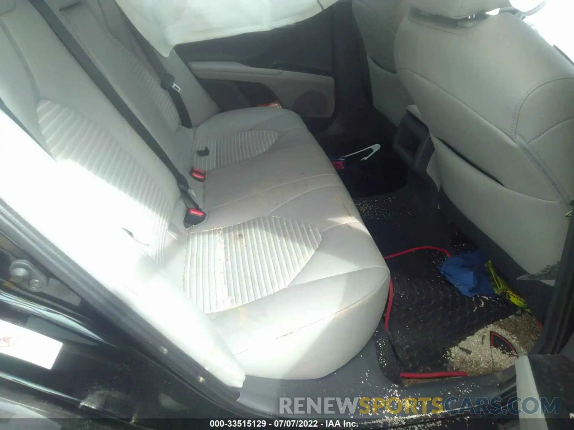 8 Photograph of a damaged car 4T1B11HK1KU229635 TOYOTA CAMRY 2019