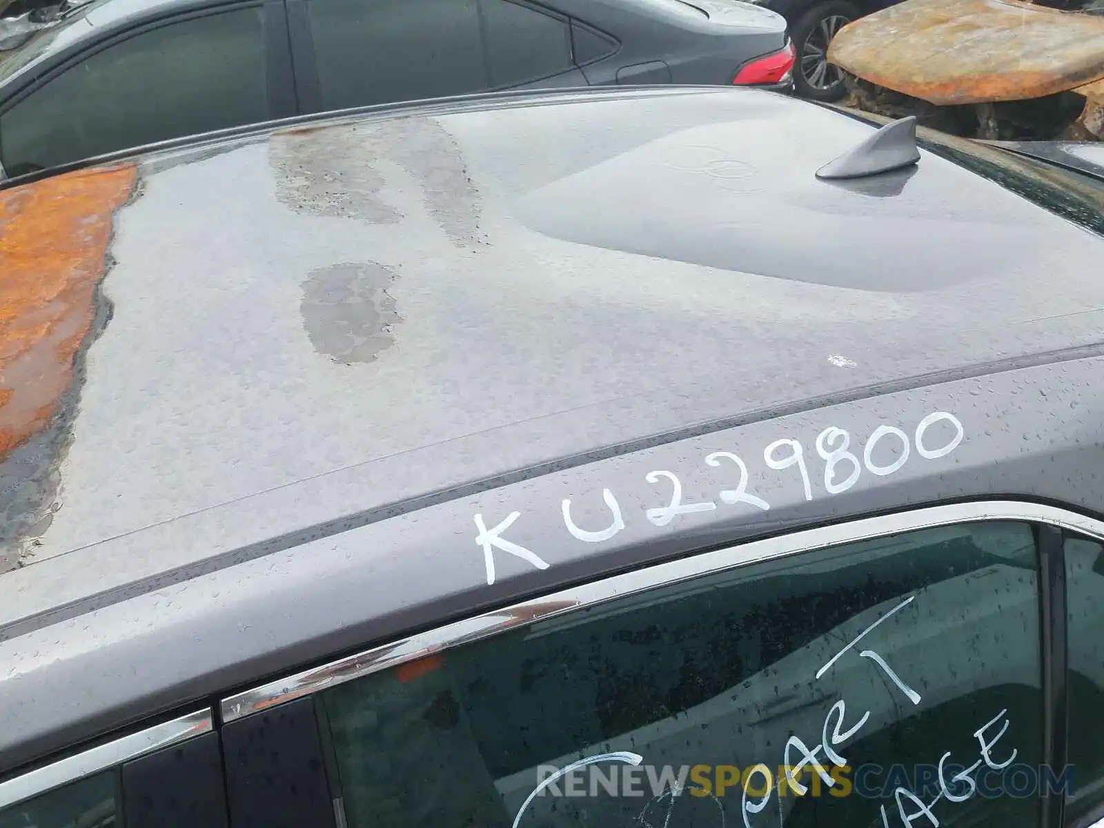 9 Photograph of a damaged car 4T1B11HK1KU229800 TOYOTA CAMRY 2019