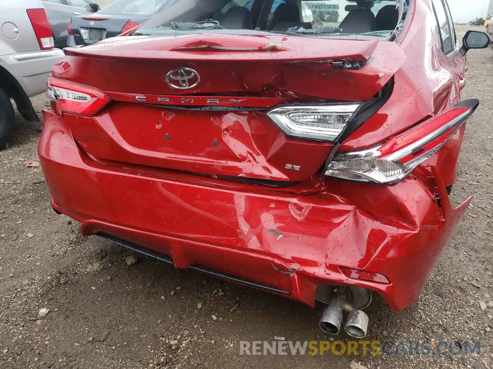 9 Photograph of a damaged car 4T1B11HK1KU230249 TOYOTA CAMRY 2019