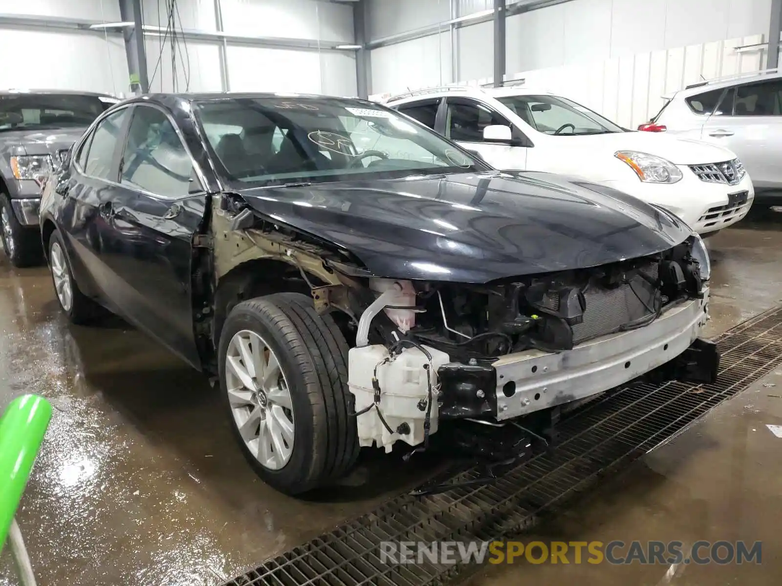 1 Photograph of a damaged car 4T1B11HK1KU230798 TOYOTA CAMRY 2019