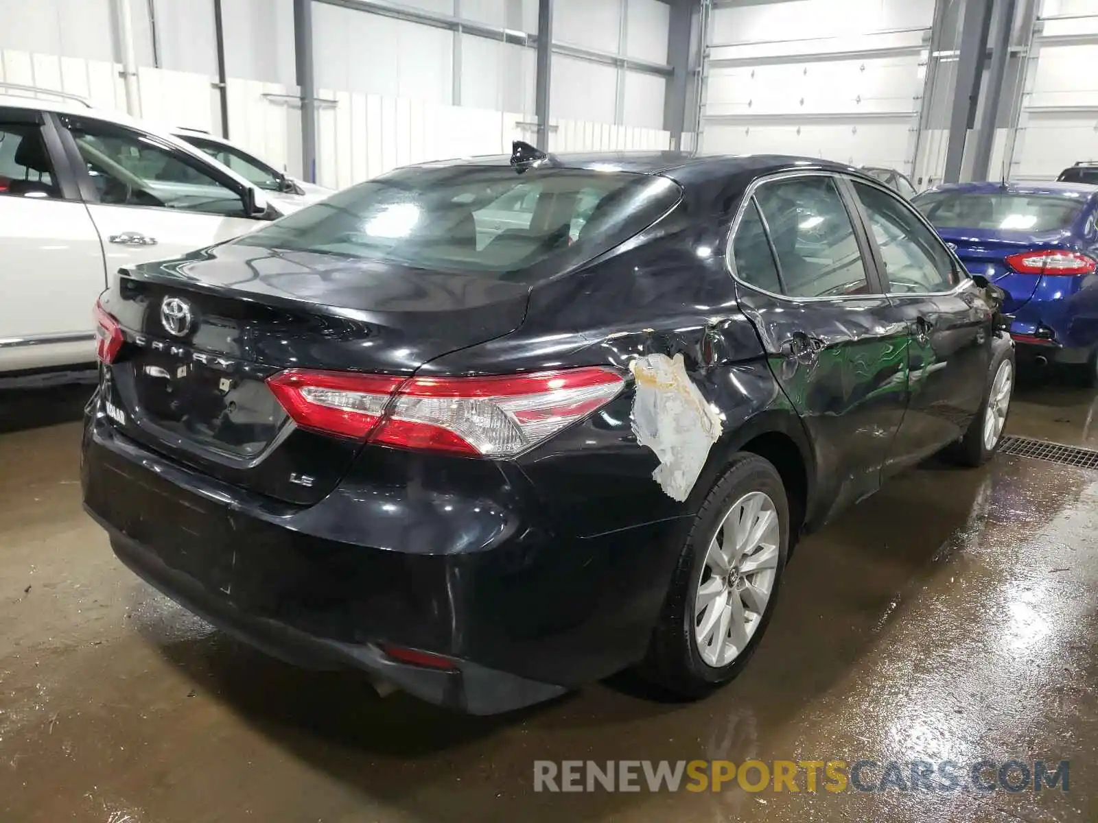 4 Photograph of a damaged car 4T1B11HK1KU230798 TOYOTA CAMRY 2019