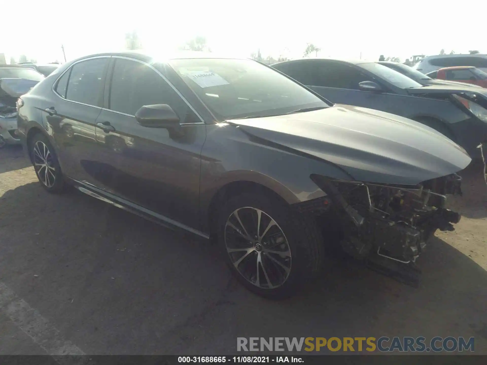 1 Photograph of a damaged car 4T1B11HK1KU231093 TOYOTA CAMRY 2019