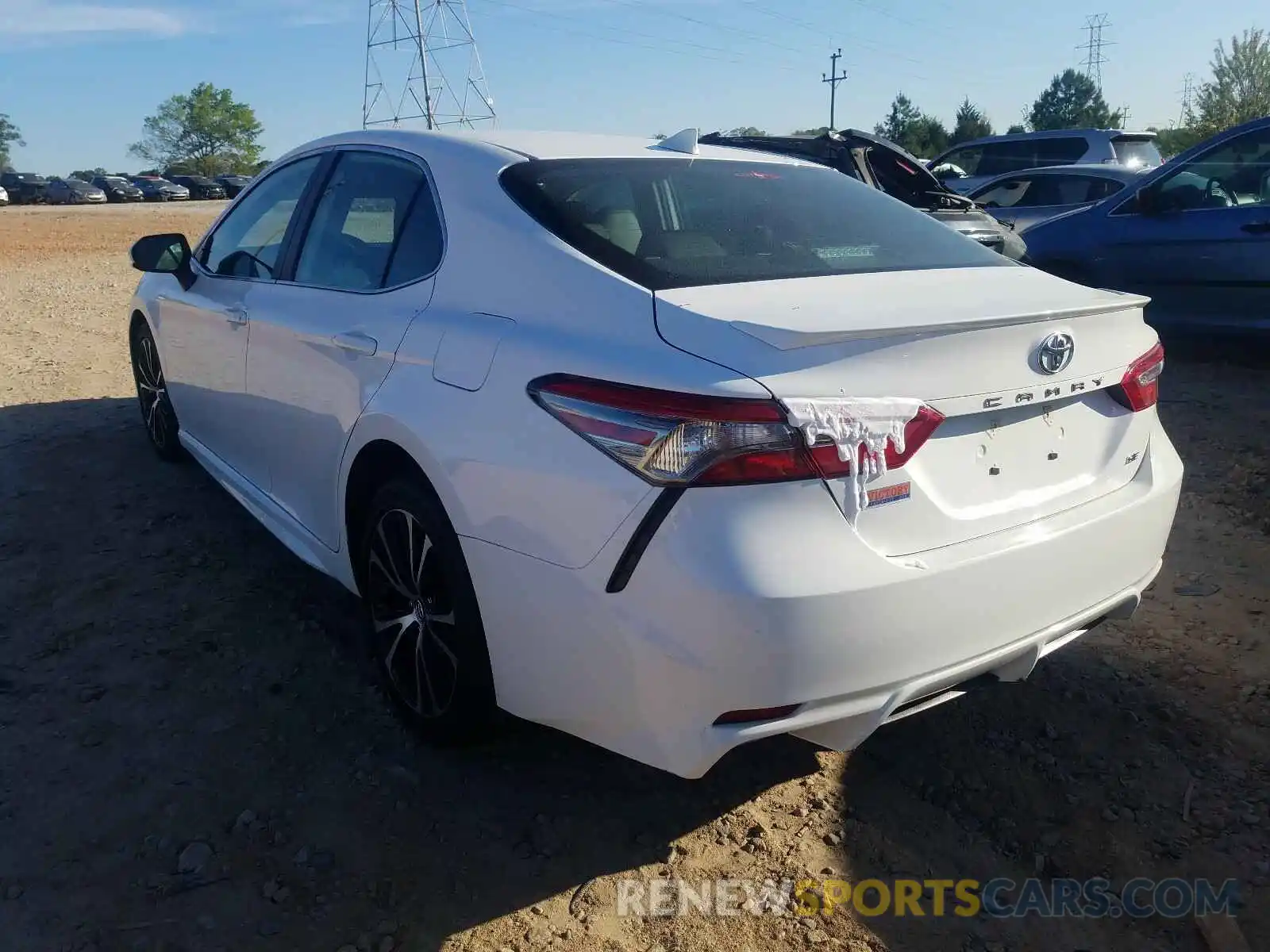 3 Photograph of a damaged car 4T1B11HK1KU232261 TOYOTA CAMRY 2019