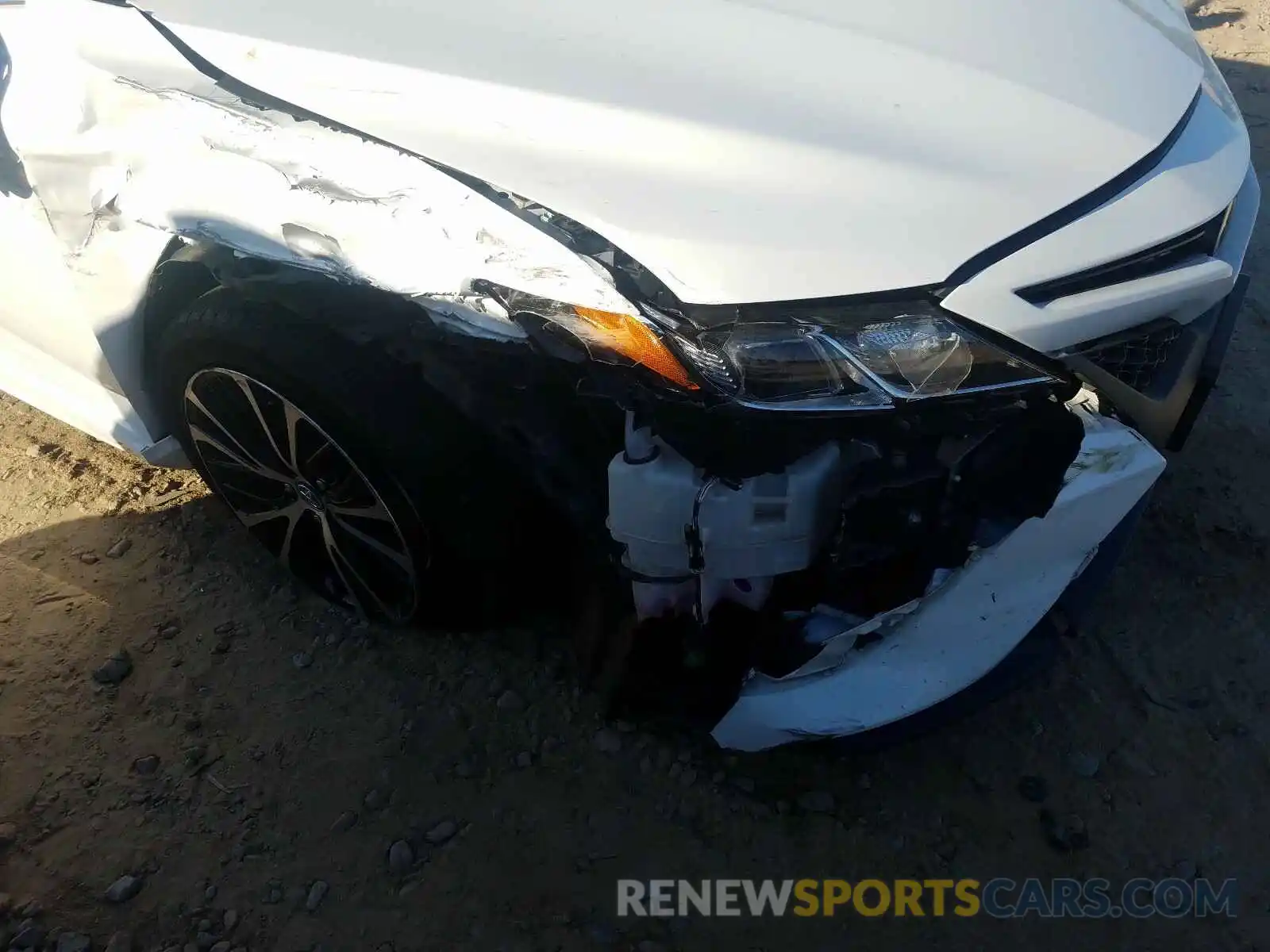 9 Photograph of a damaged car 4T1B11HK1KU232261 TOYOTA CAMRY 2019