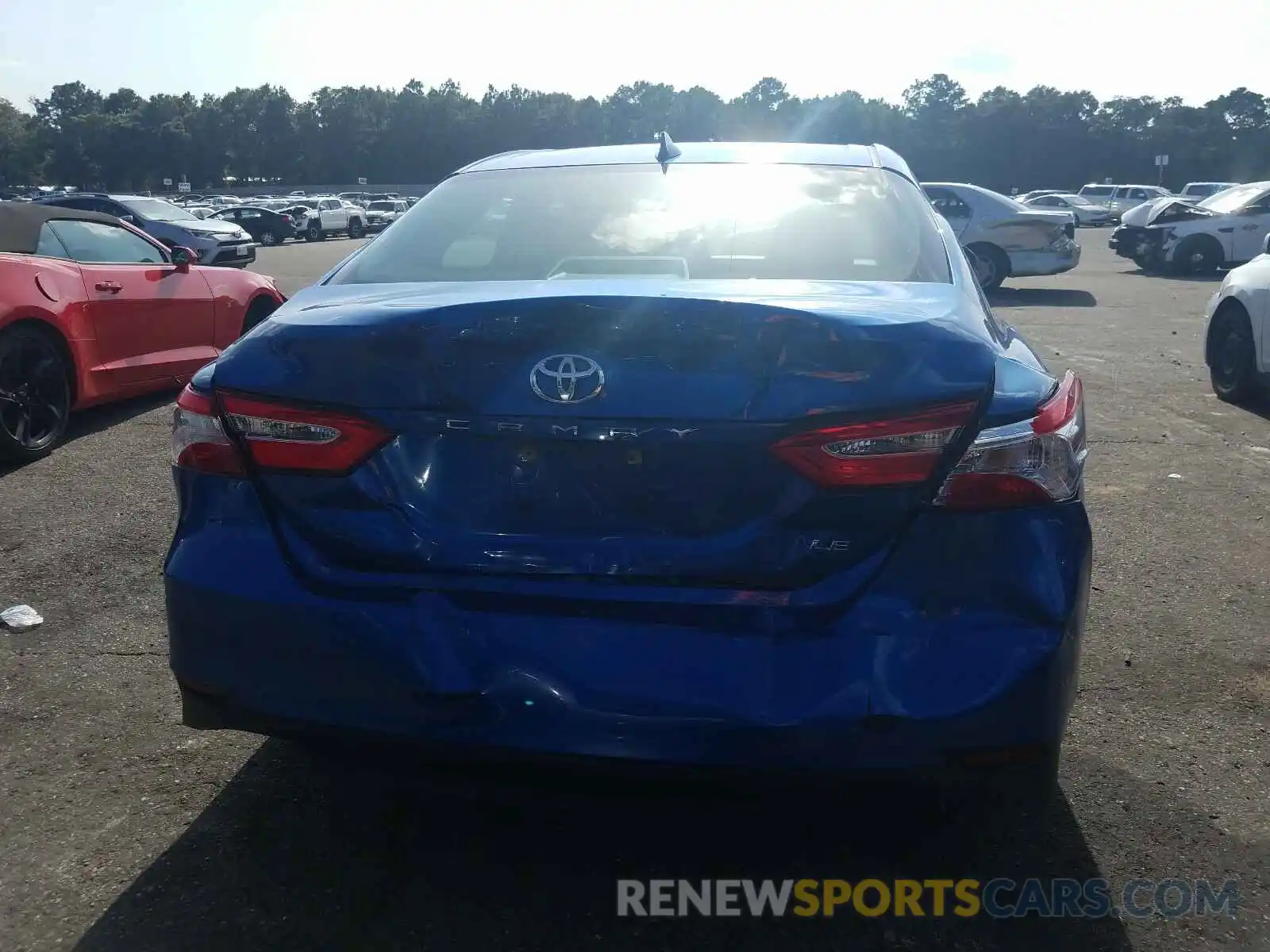 9 Photograph of a damaged car 4T1B11HK1KU232888 TOYOTA CAMRY 2019