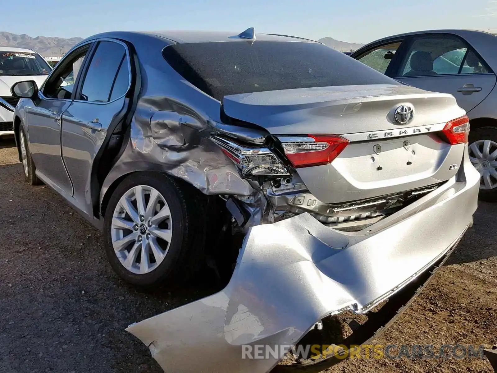 3 Photograph of a damaged car 4T1B11HK1KU233264 TOYOTA CAMRY 2019