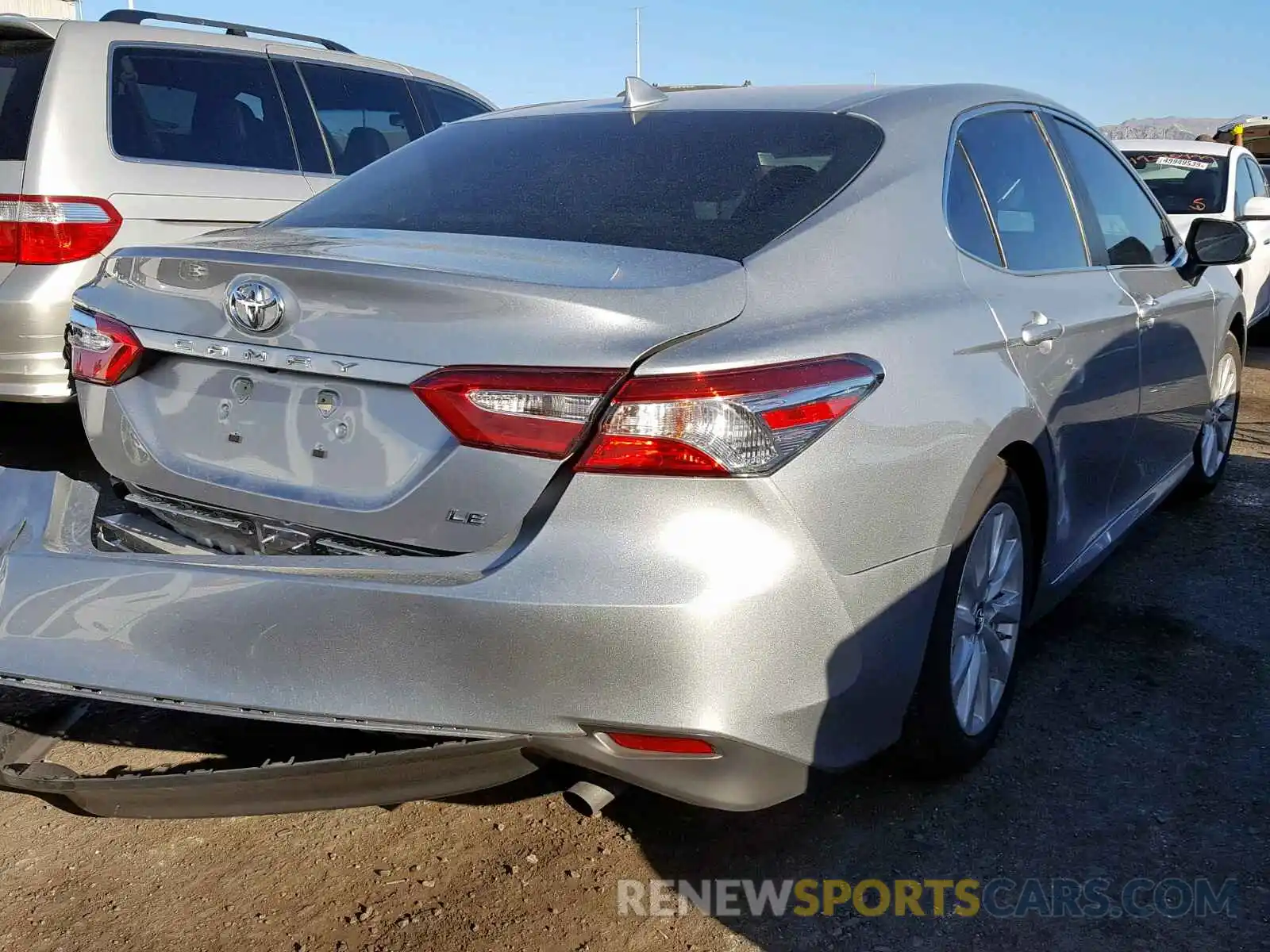 4 Photograph of a damaged car 4T1B11HK1KU233264 TOYOTA CAMRY 2019