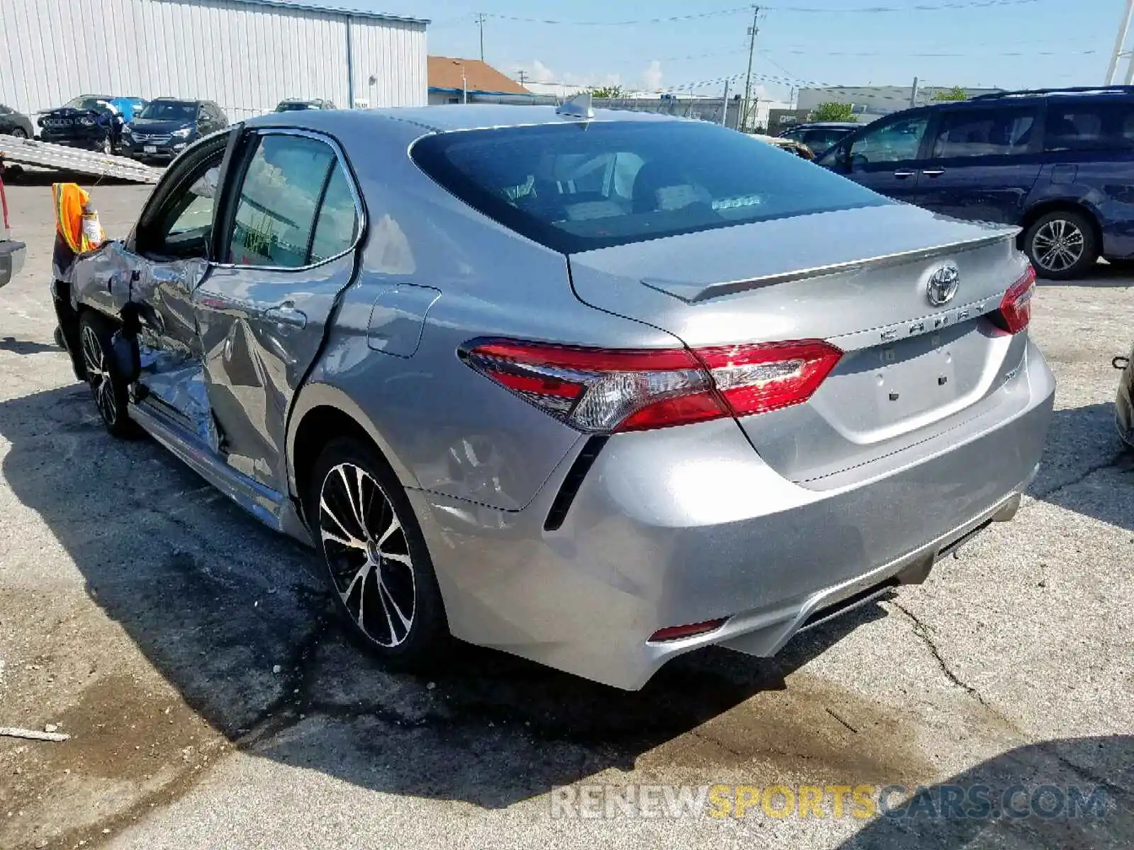 3 Photograph of a damaged car 4T1B11HK1KU233992 TOYOTA CAMRY 2019