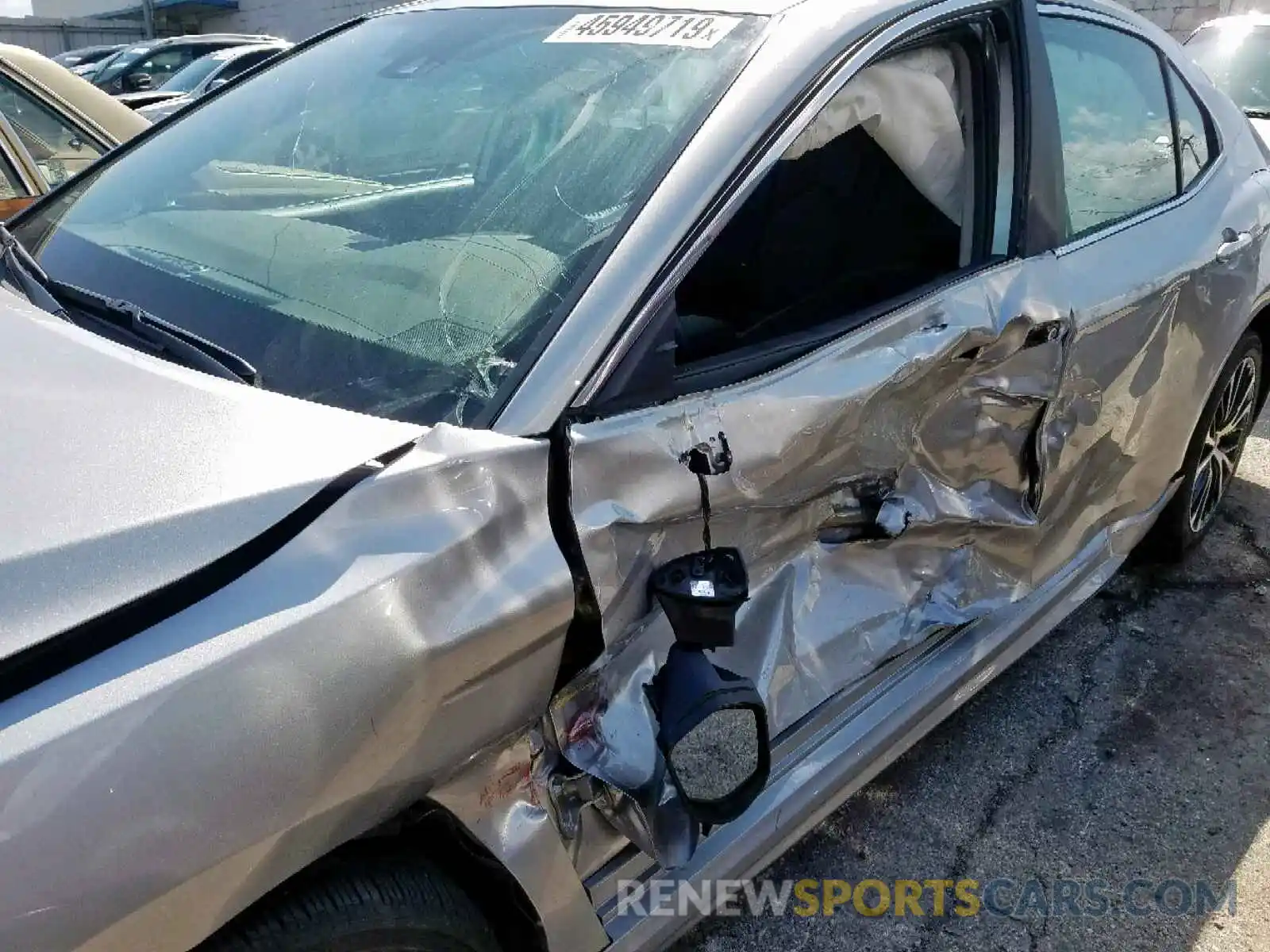 9 Photograph of a damaged car 4T1B11HK1KU233992 TOYOTA CAMRY 2019