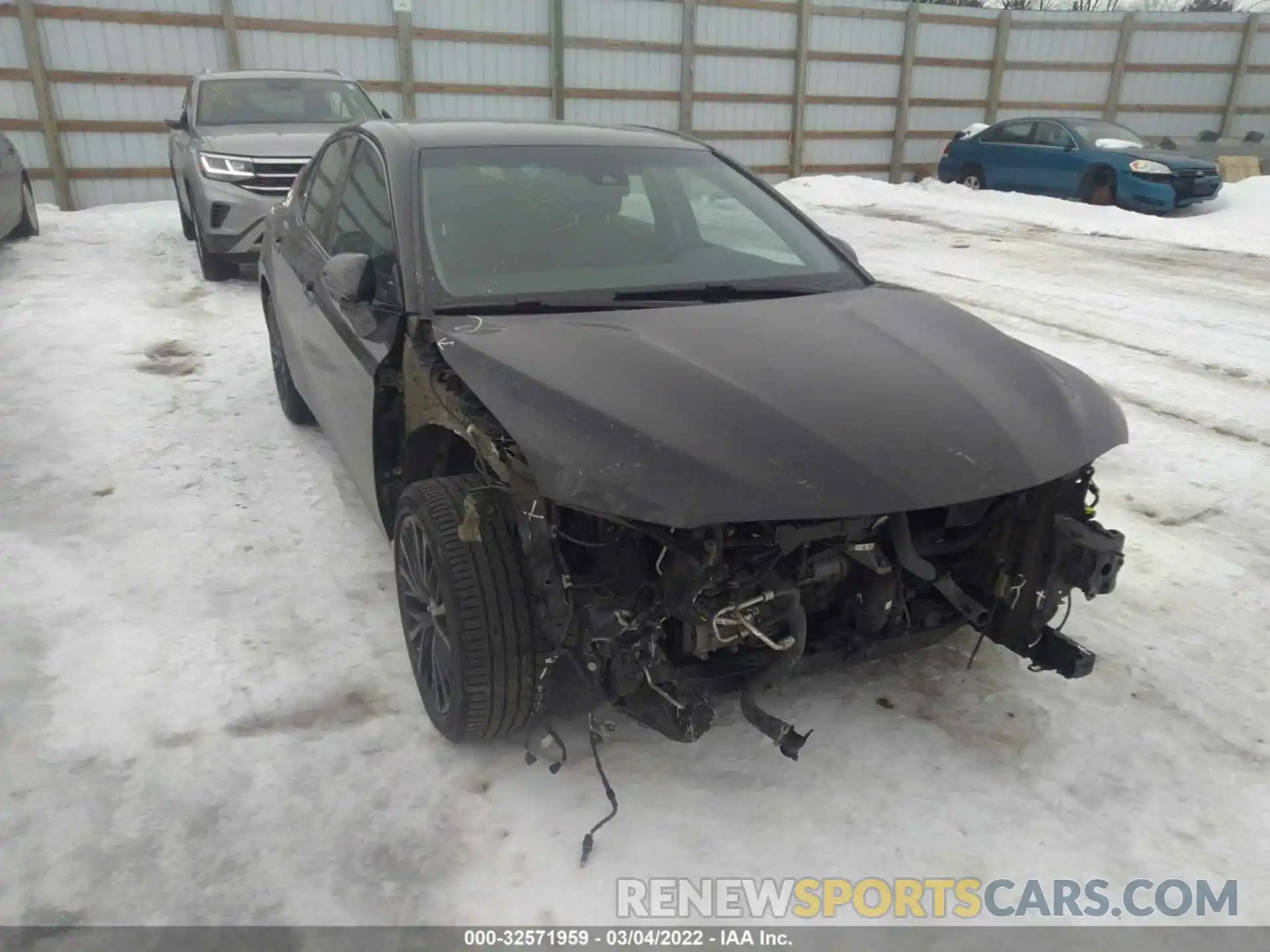 1 Photograph of a damaged car 4T1B11HK1KU234043 TOYOTA CAMRY 2019