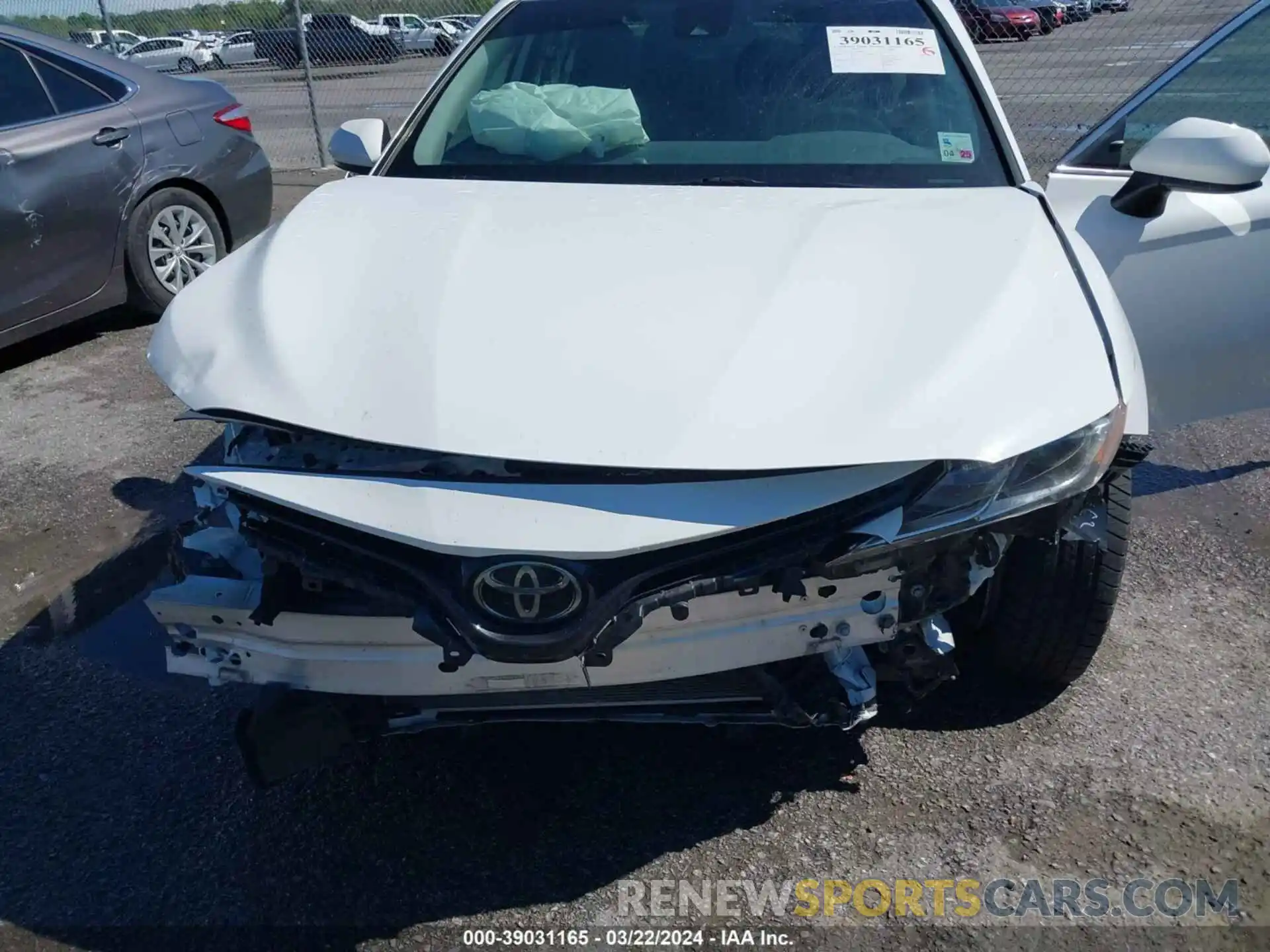 10 Photograph of a damaged car 4T1B11HK1KU236097 TOYOTA CAMRY 2019