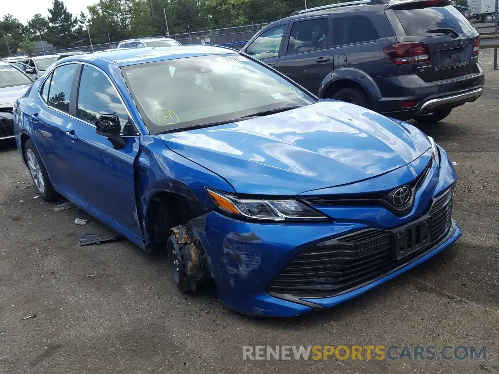 1 Photograph of a damaged car 4T1B11HK1KU237105 TOYOTA CAMRY 2019