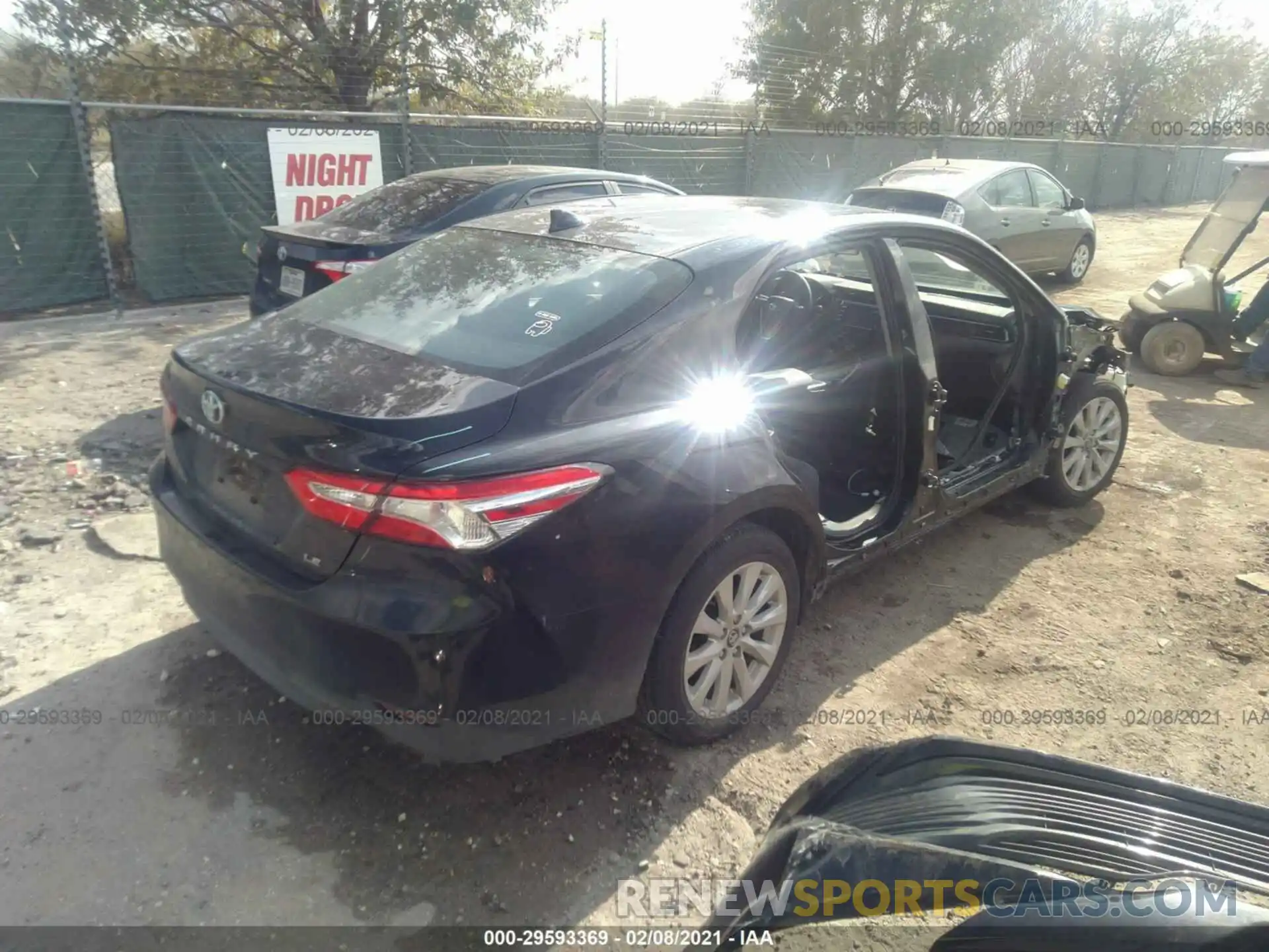 4 Photograph of a damaged car 4T1B11HK1KU237640 TOYOTA CAMRY 2019