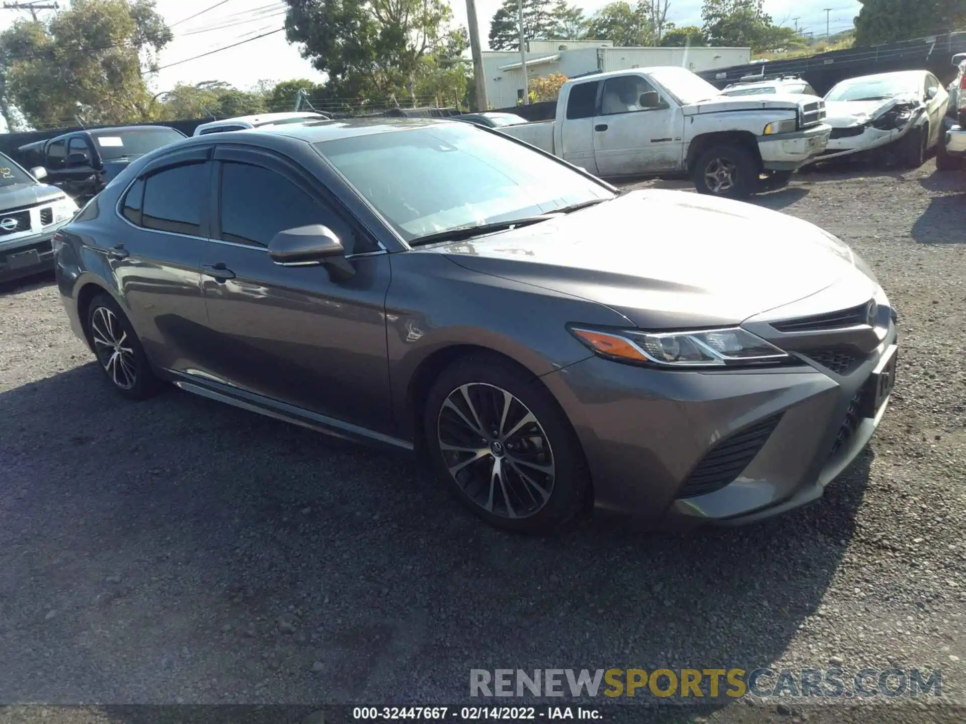 1 Photograph of a damaged car 4T1B11HK1KU238626 TOYOTA CAMRY 2019