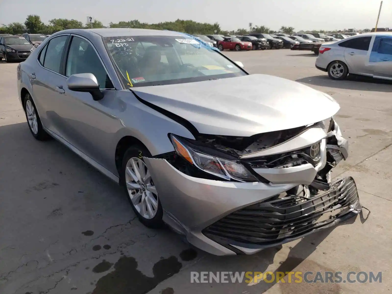 1 Photograph of a damaged car 4T1B11HK1KU238934 TOYOTA CAMRY 2019