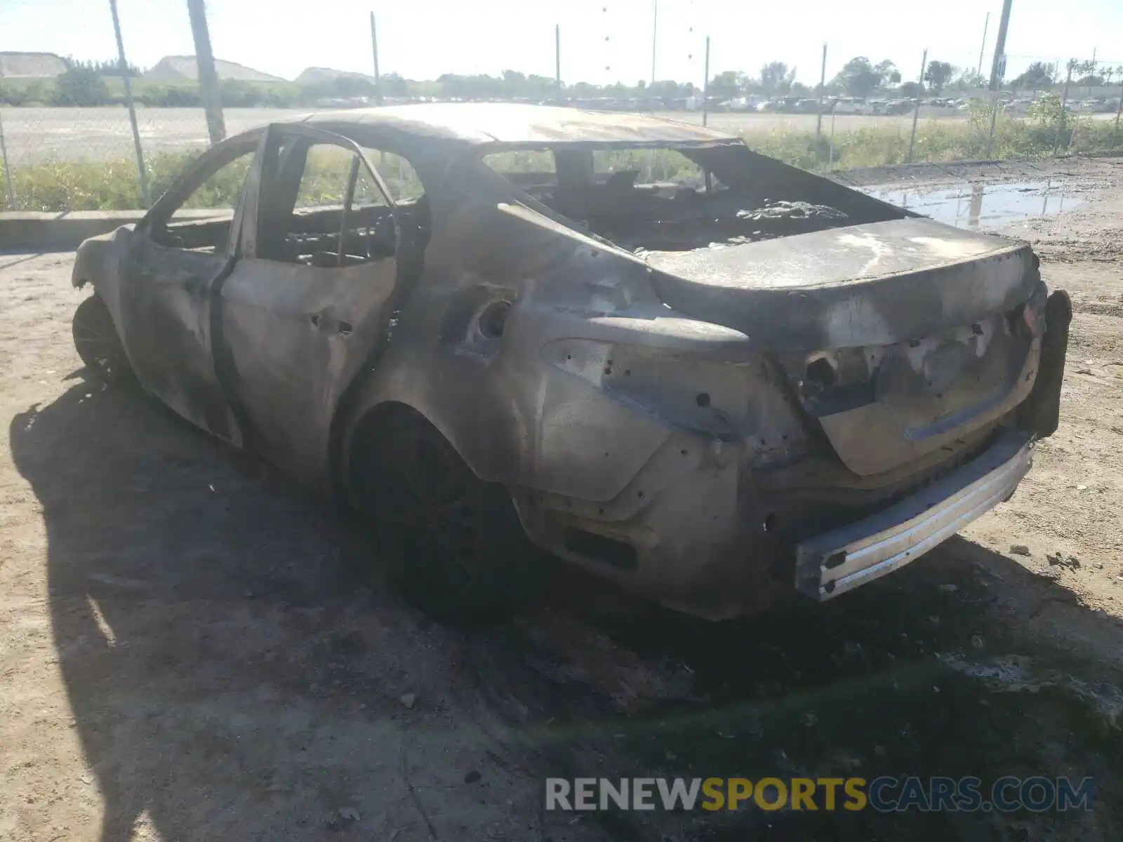 3 Photograph of a damaged car 4T1B11HK1KU239209 TOYOTA CAMRY 2019