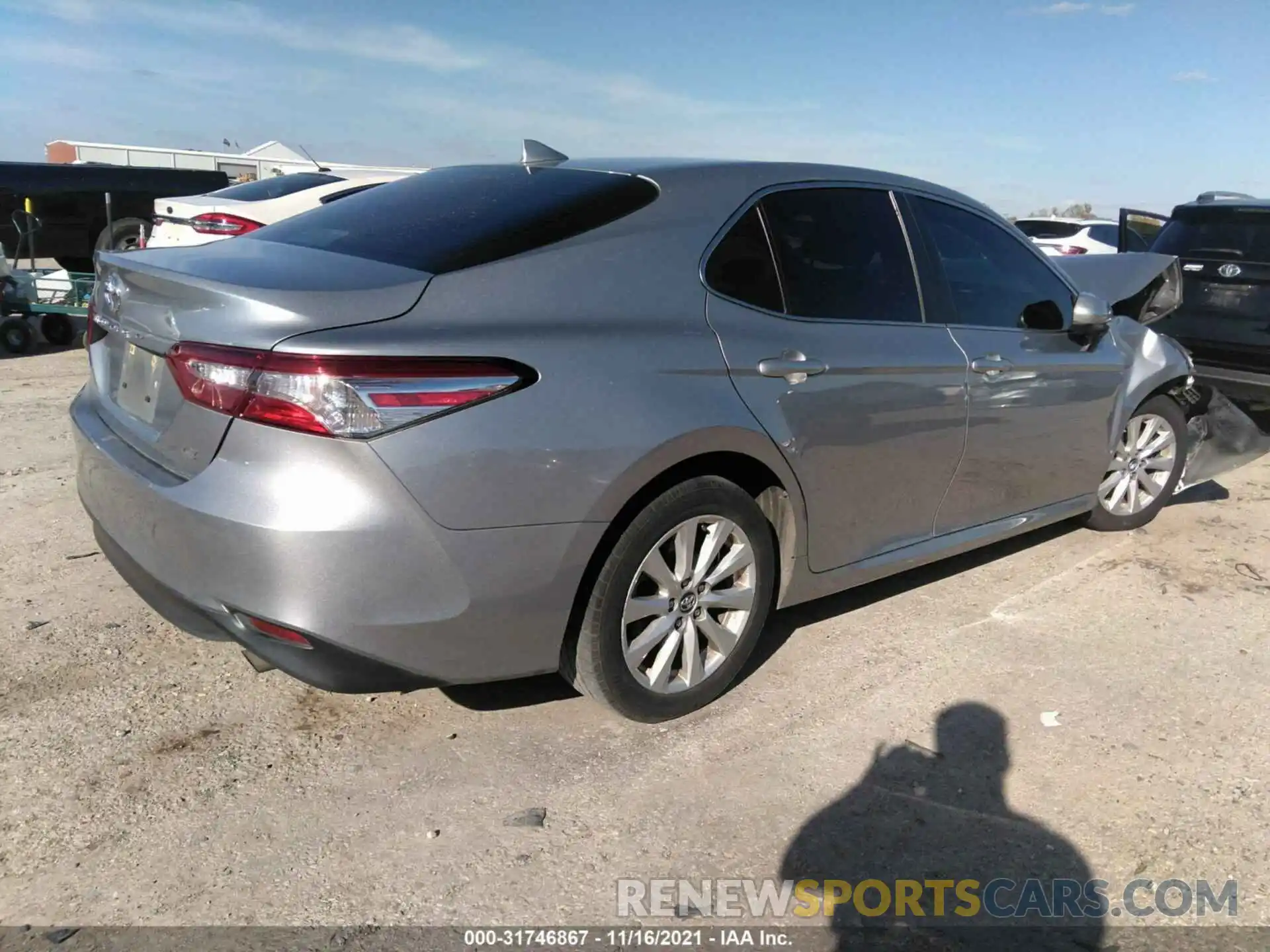 4 Photograph of a damaged car 4T1B11HK1KU239548 TOYOTA CAMRY 2019