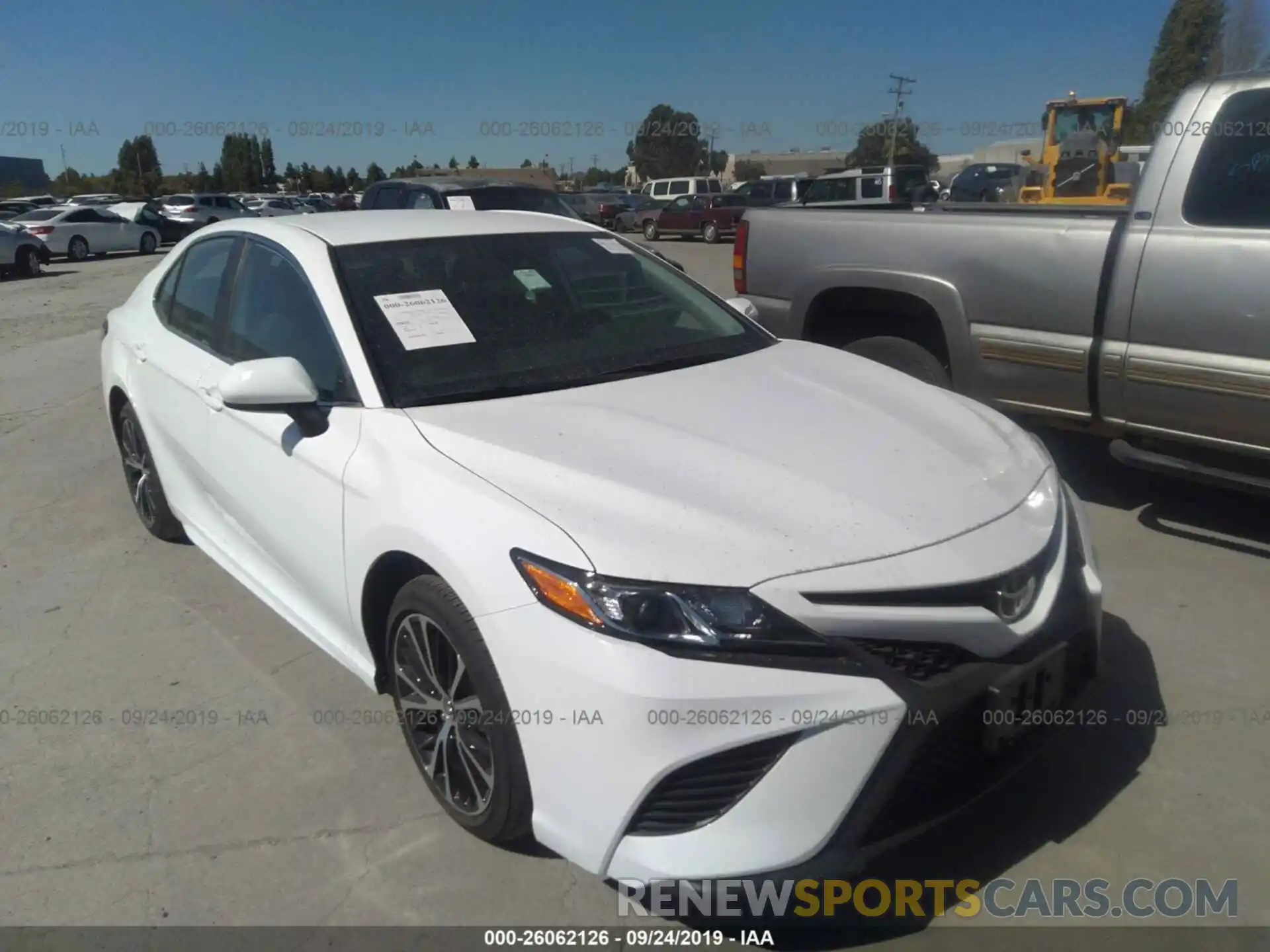 1 Photograph of a damaged car 4T1B11HK1KU239713 TOYOTA CAMRY 2019