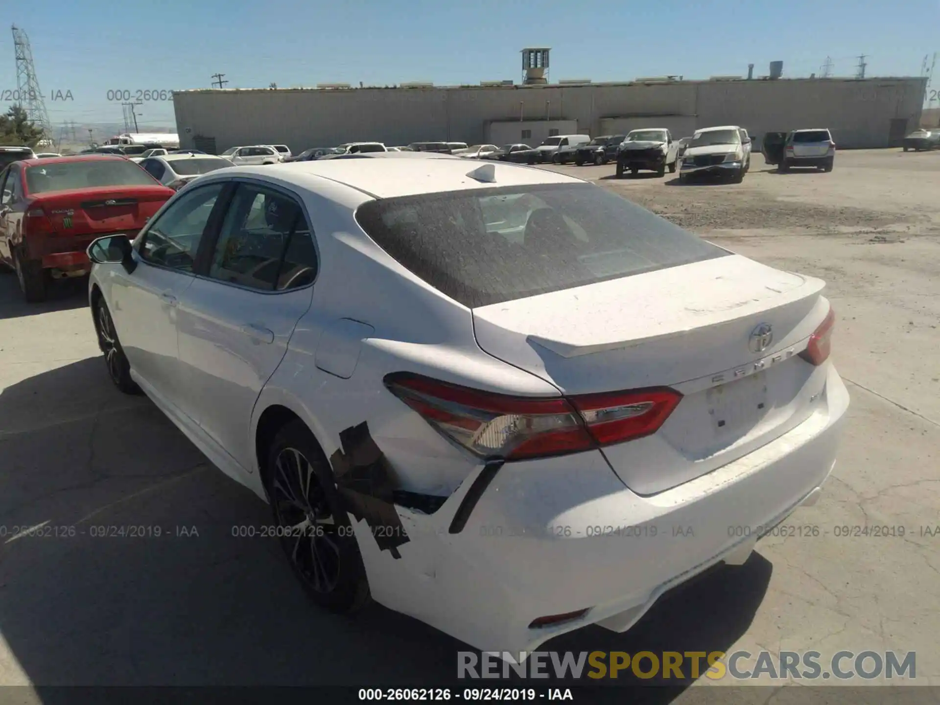 3 Photograph of a damaged car 4T1B11HK1KU239713 TOYOTA CAMRY 2019