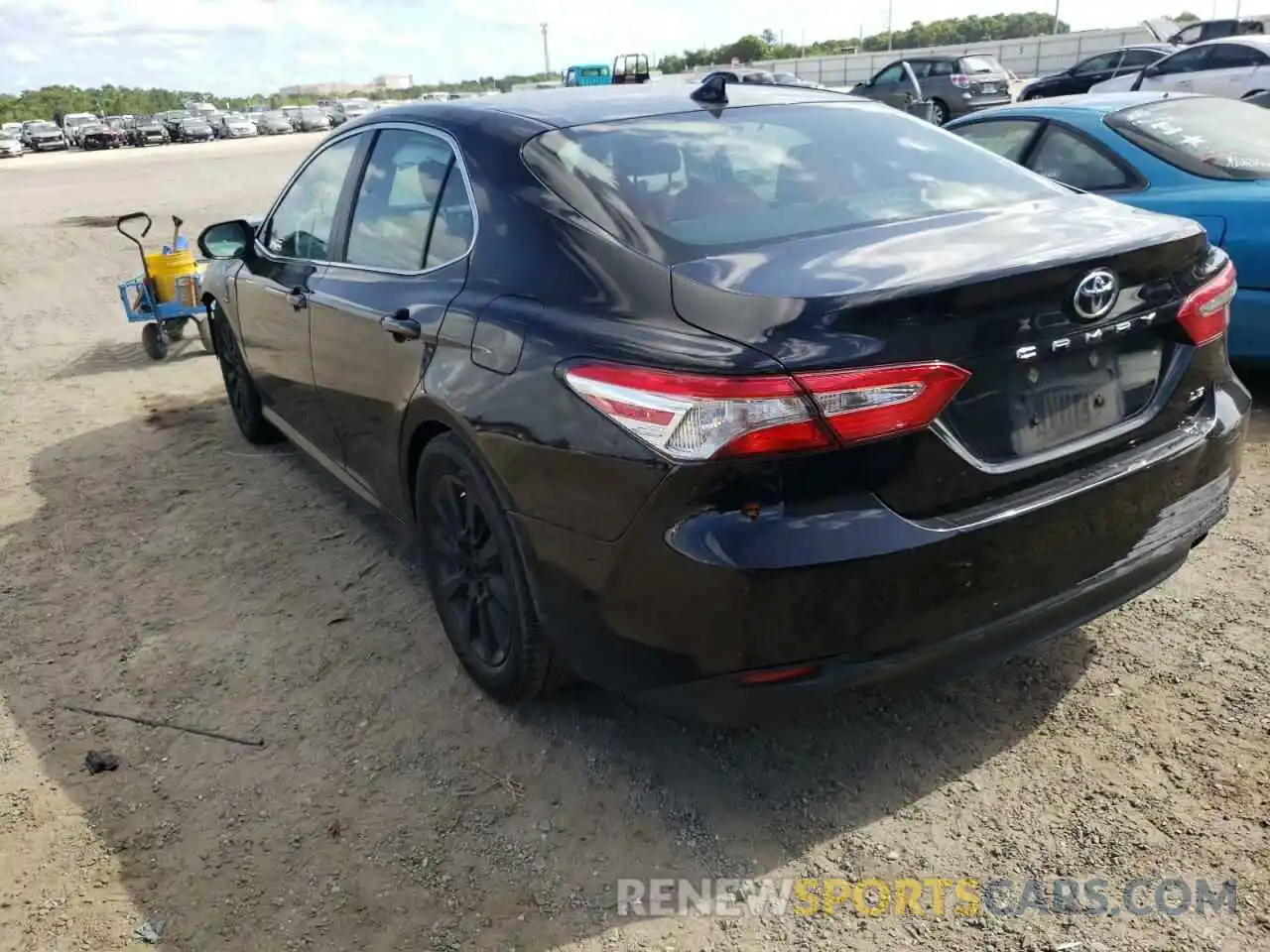 3 Photograph of a damaged car 4T1B11HK1KU241400 TOYOTA CAMRY 2019