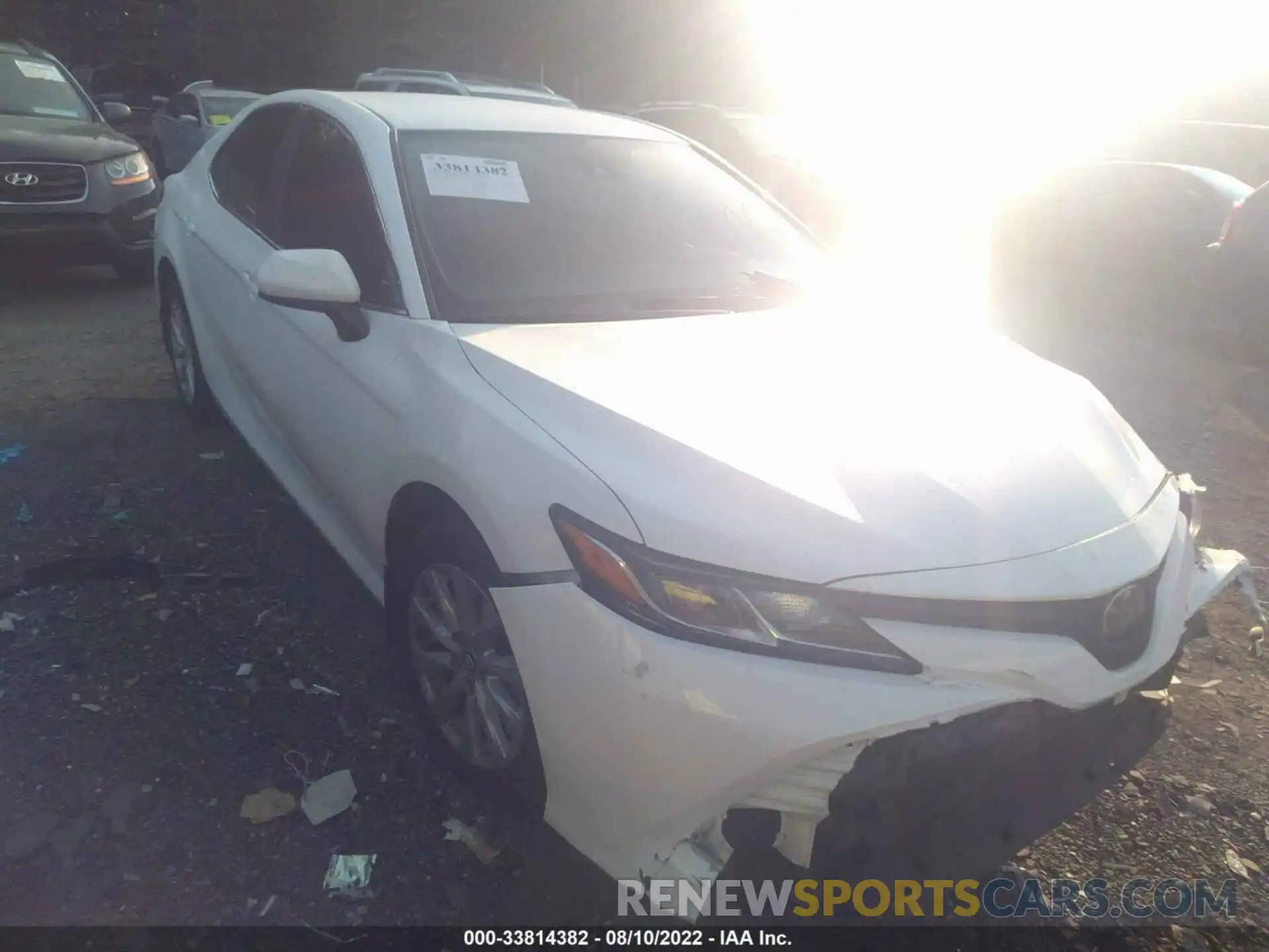 1 Photograph of a damaged car 4T1B11HK1KU244037 TOYOTA CAMRY 2019