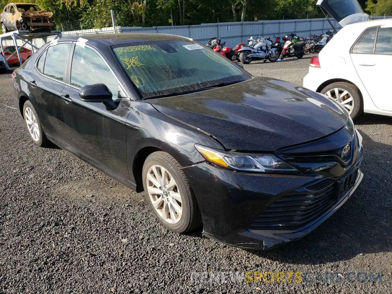 1 Photograph of a damaged car 4T1B11HK1KU244748 TOYOTA CAMRY 2019