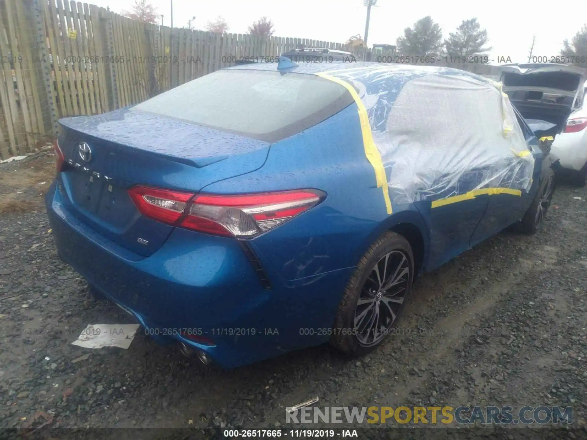 4 Photograph of a damaged car 4T1B11HK1KU245561 TOYOTA CAMRY 2019