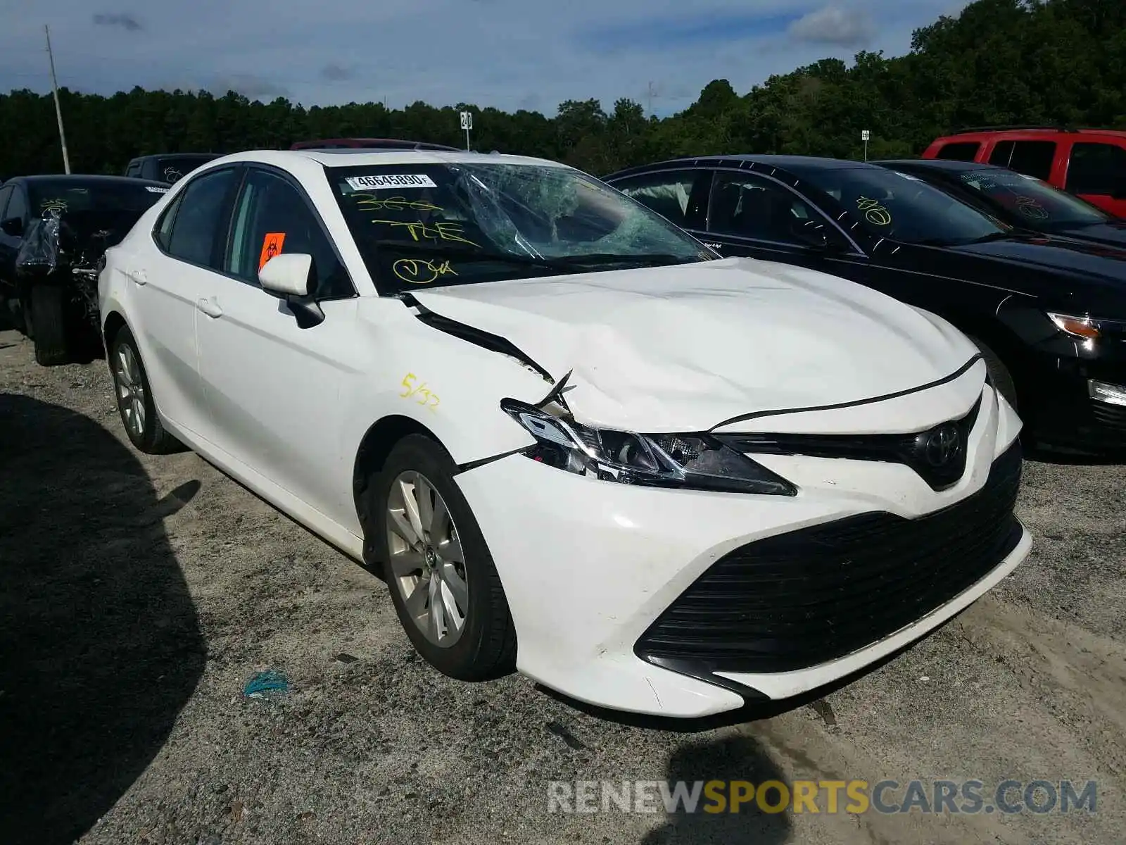 1 Photograph of a damaged car 4T1B11HK1KU246371 TOYOTA CAMRY 2019