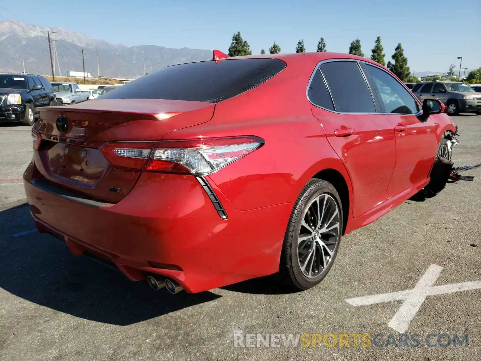 4 Photograph of a damaged car 4T1B11HK1KU247004 TOYOTA CAMRY 2019