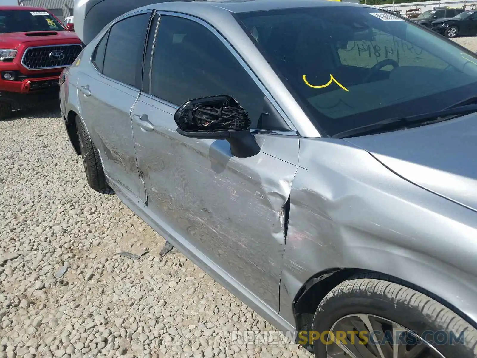 9 Photograph of a damaged car 4T1B11HK1KU247830 TOYOTA CAMRY 2019