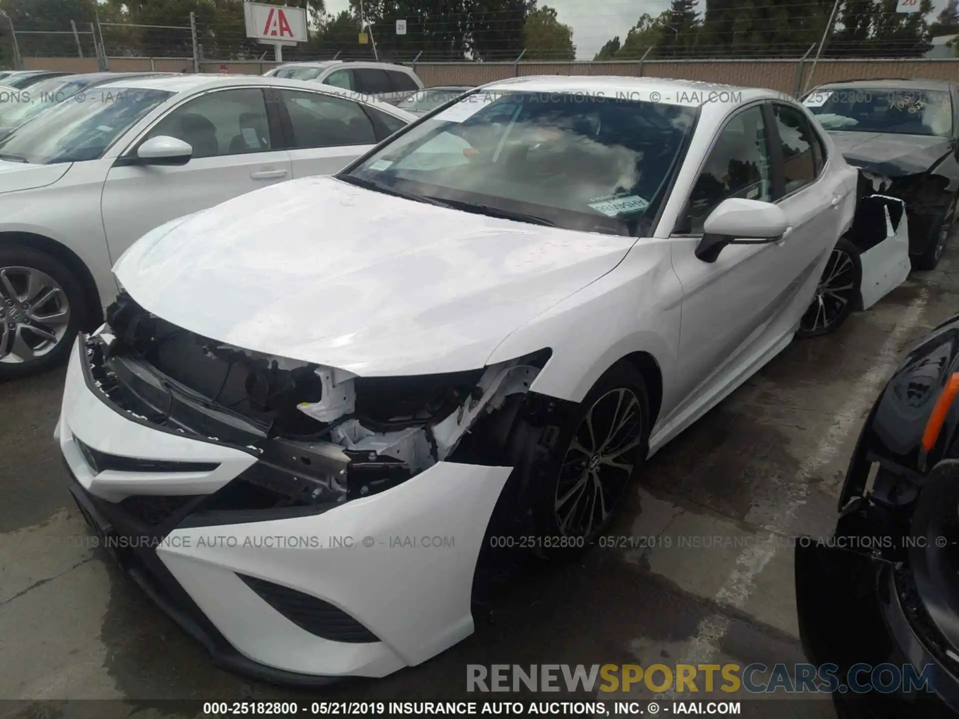 2 Photograph of a damaged car 4T1B11HK1KU248685 TOYOTA CAMRY 2019