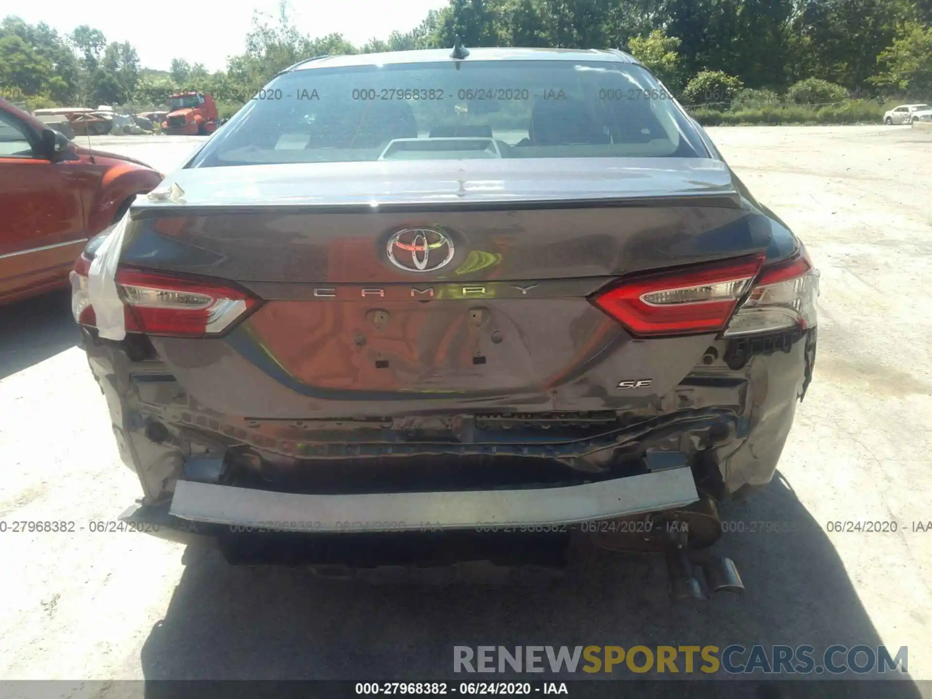 6 Photograph of a damaged car 4T1B11HK1KU248847 TOYOTA CAMRY 2019