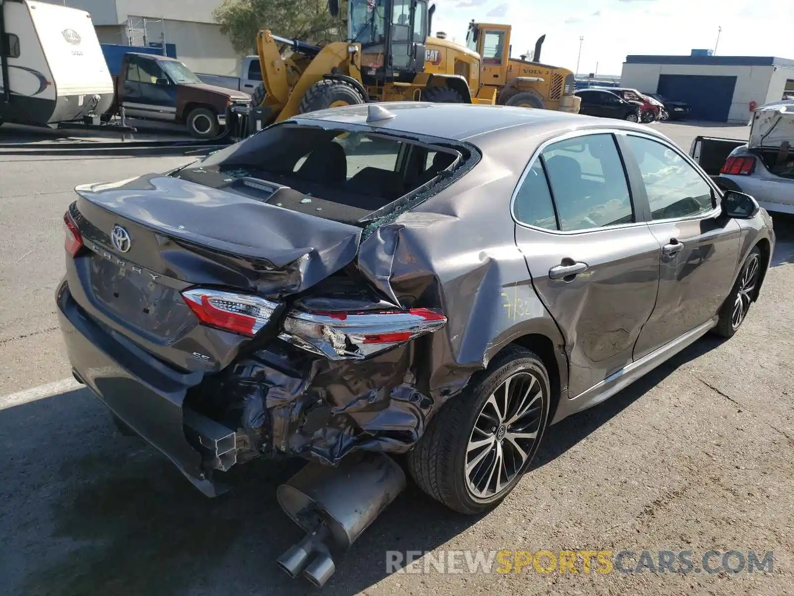 4 Photograph of a damaged car 4T1B11HK1KU250503 TOYOTA CAMRY 2019