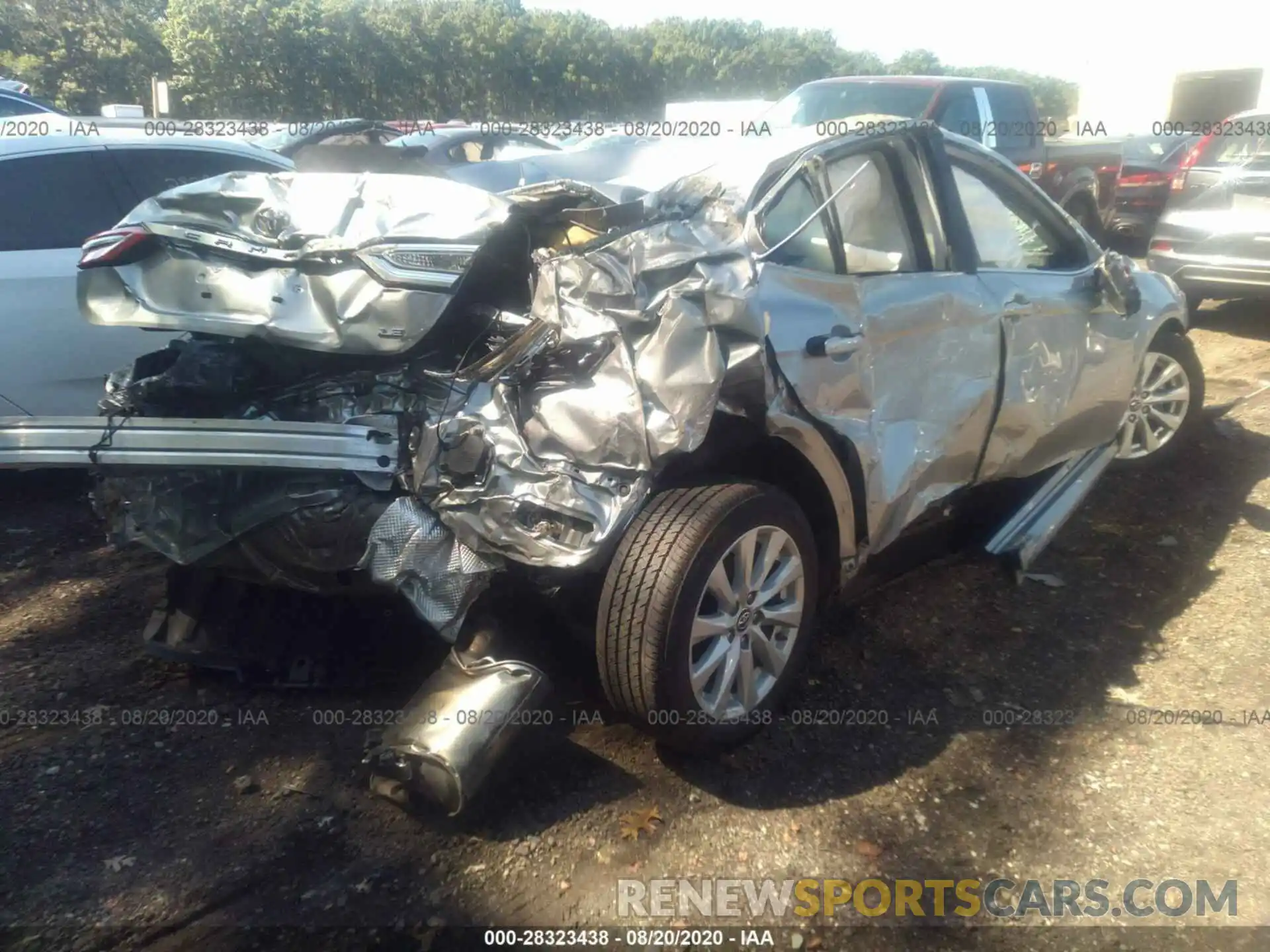 4 Photograph of a damaged car 4T1B11HK1KU250906 TOYOTA CAMRY 2019