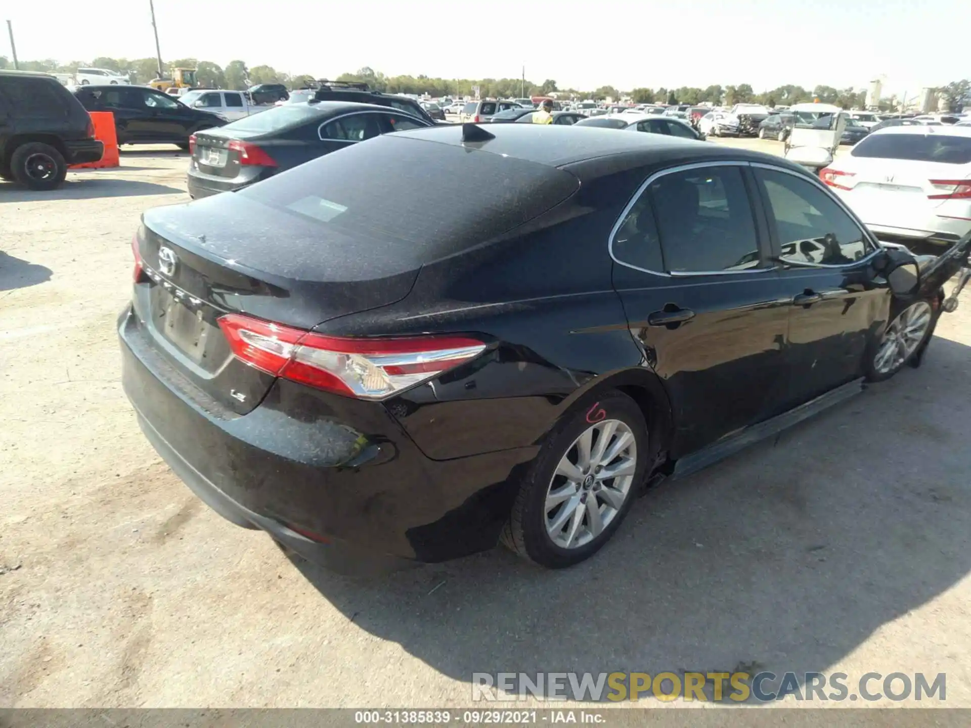 4 Photograph of a damaged car 4T1B11HK1KU251652 TOYOTA CAMRY 2019